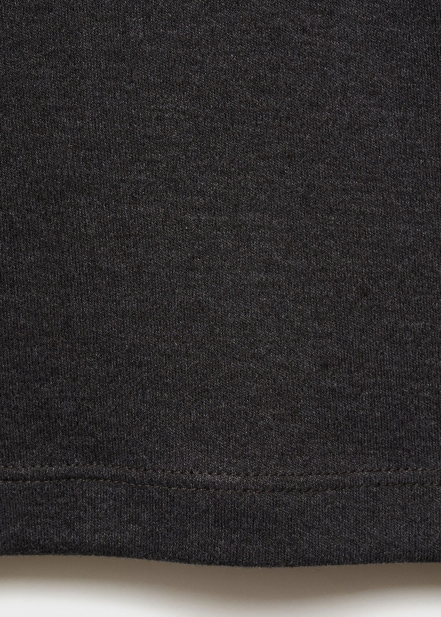 Thin round-neck t-shirt - Details of the article 0