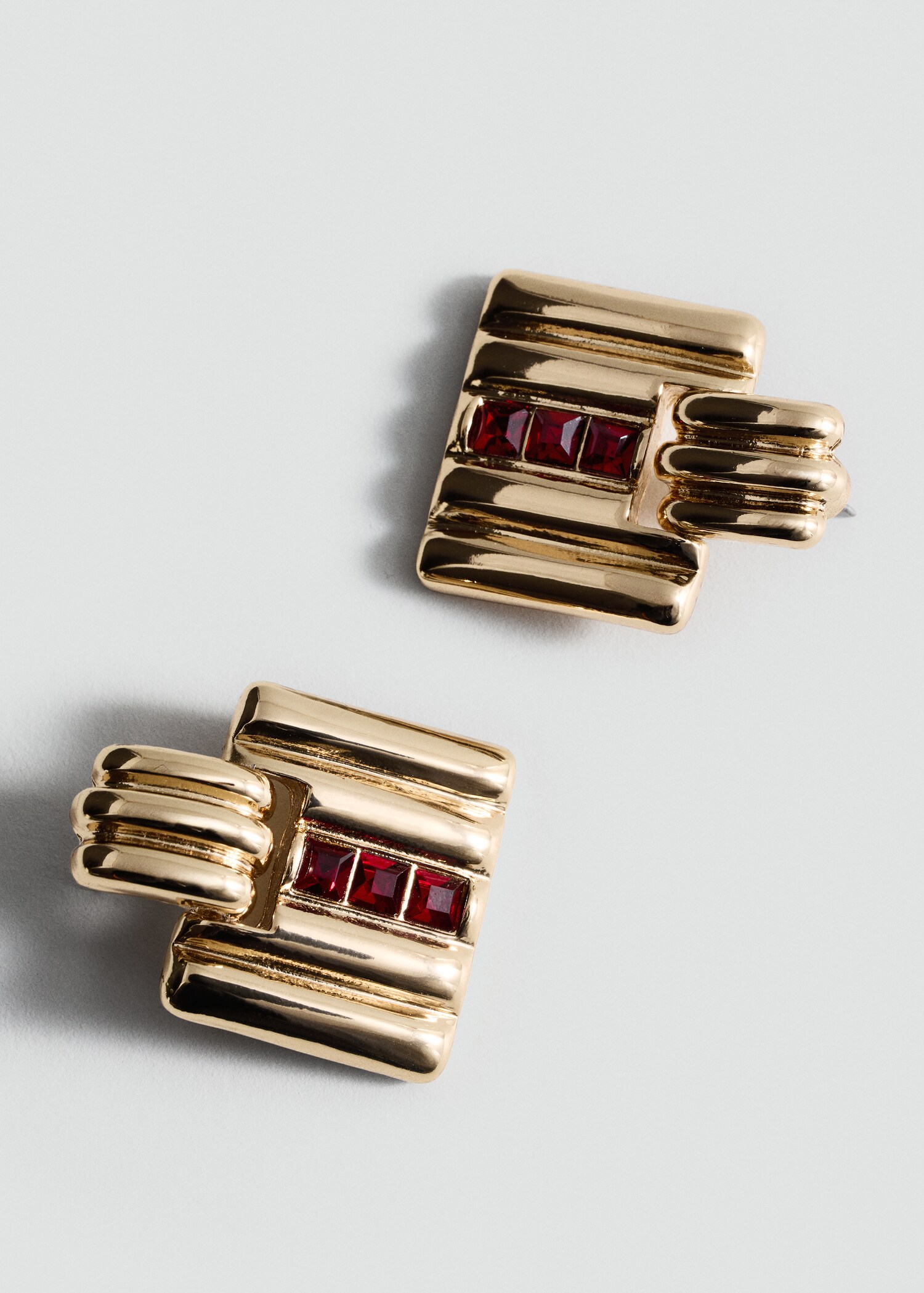 Boucles d'oreilles géométriques ornement cristaux - Plan moyen