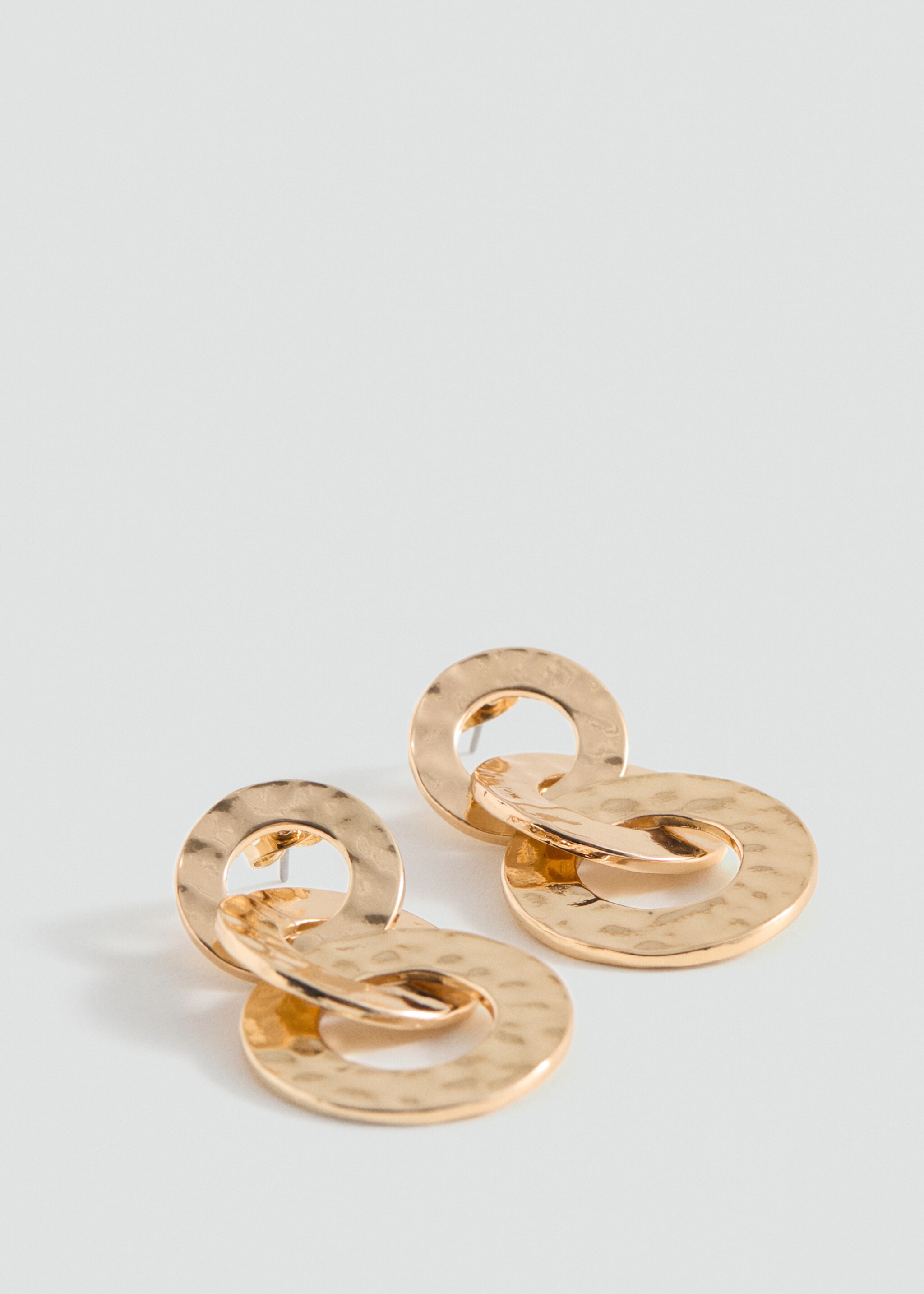 Intertwined hoop earrings - Medium plane, Gold. Ref: 87000469-00.