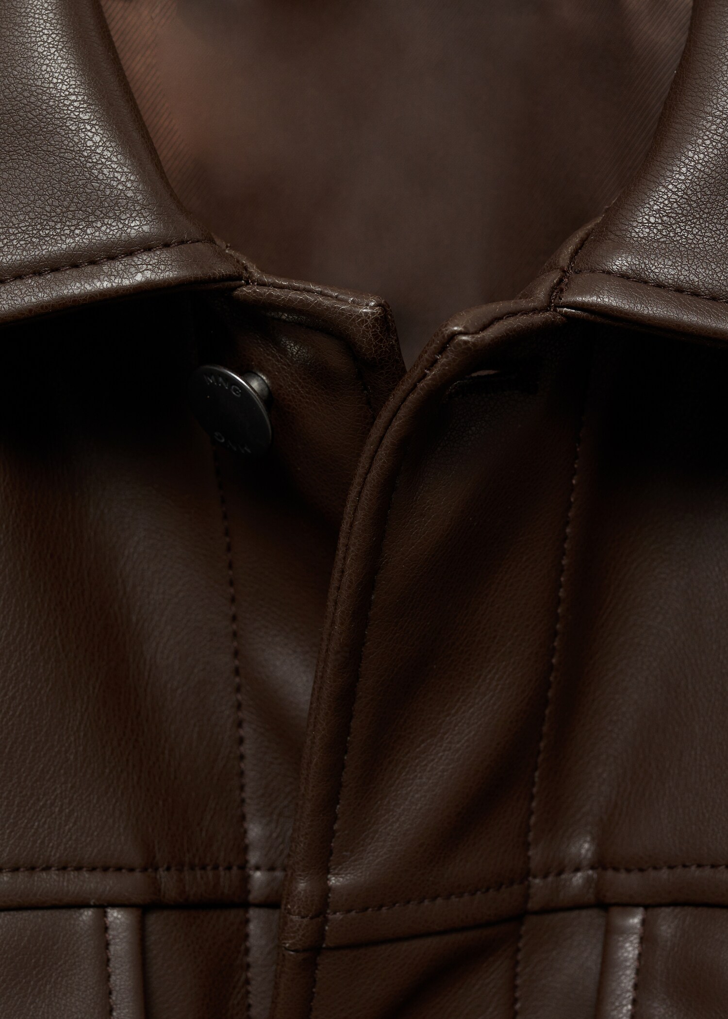 Kurzjacke mit Ledereffekt und Taschen - Detail des Artikels 8