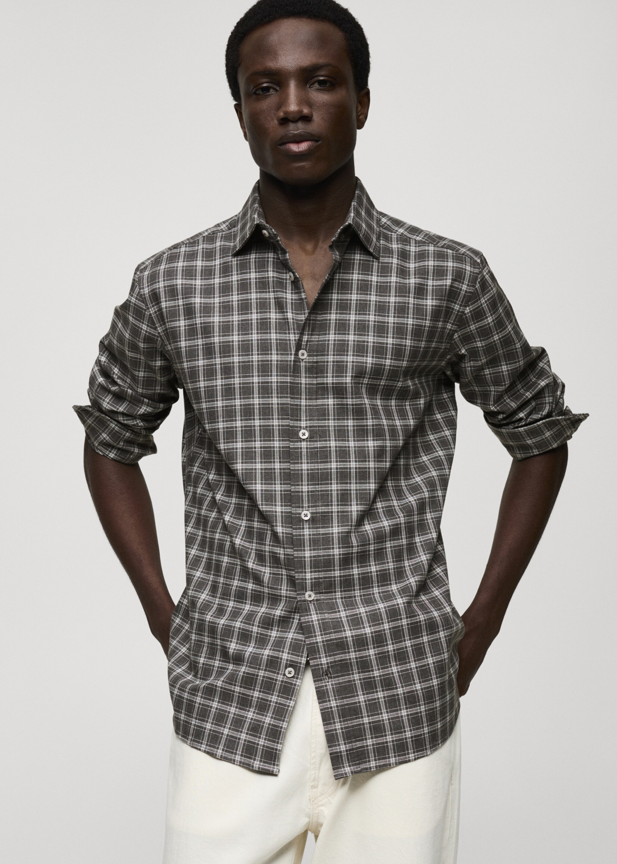 Chemise regular fit à carreaux en coton - Plan moyen, Gris. Ref: 87000600-00.