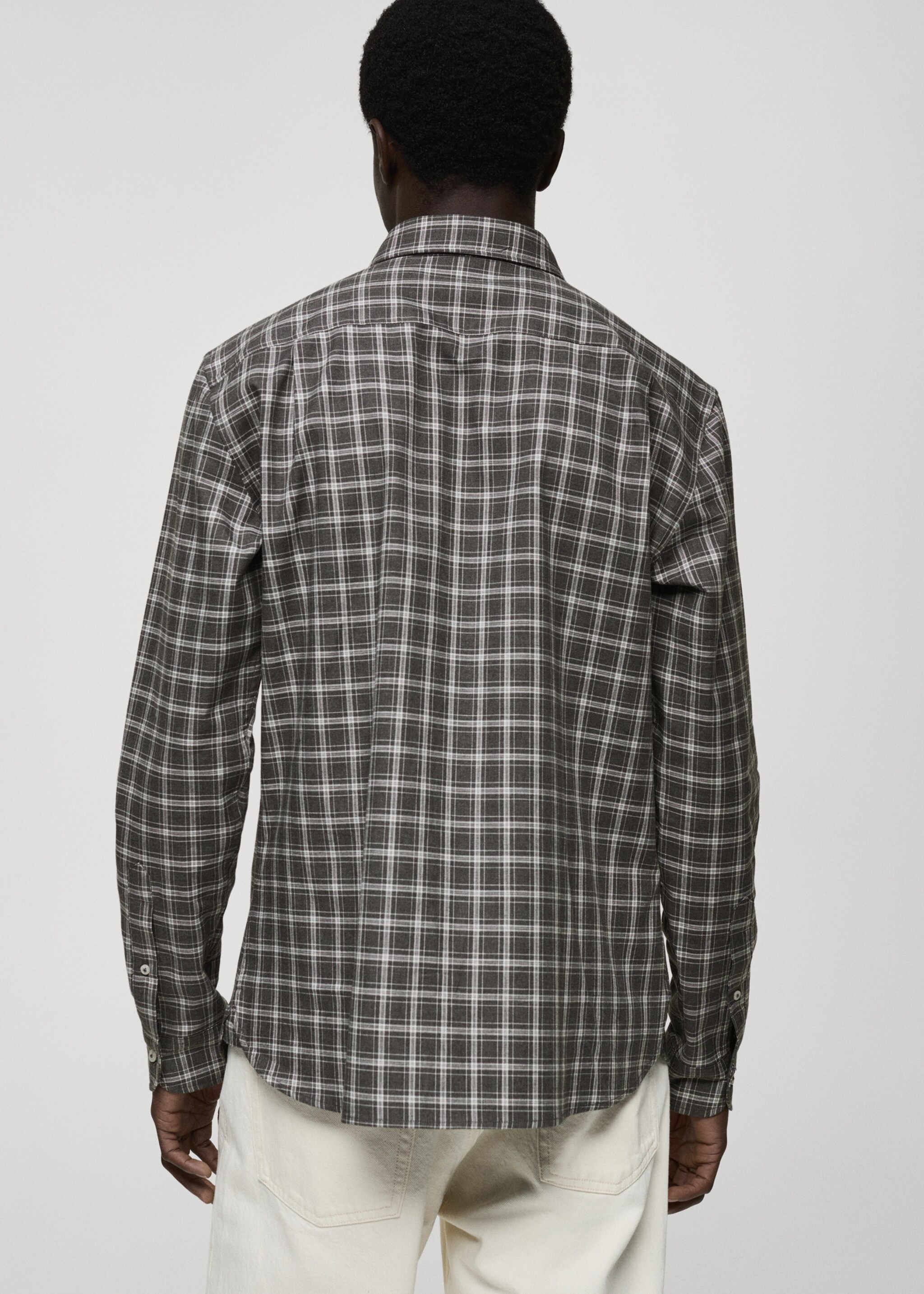 Chemise regular fit à carreaux en coton - Verso de l’article, Gris. Ref: 87000600-00.