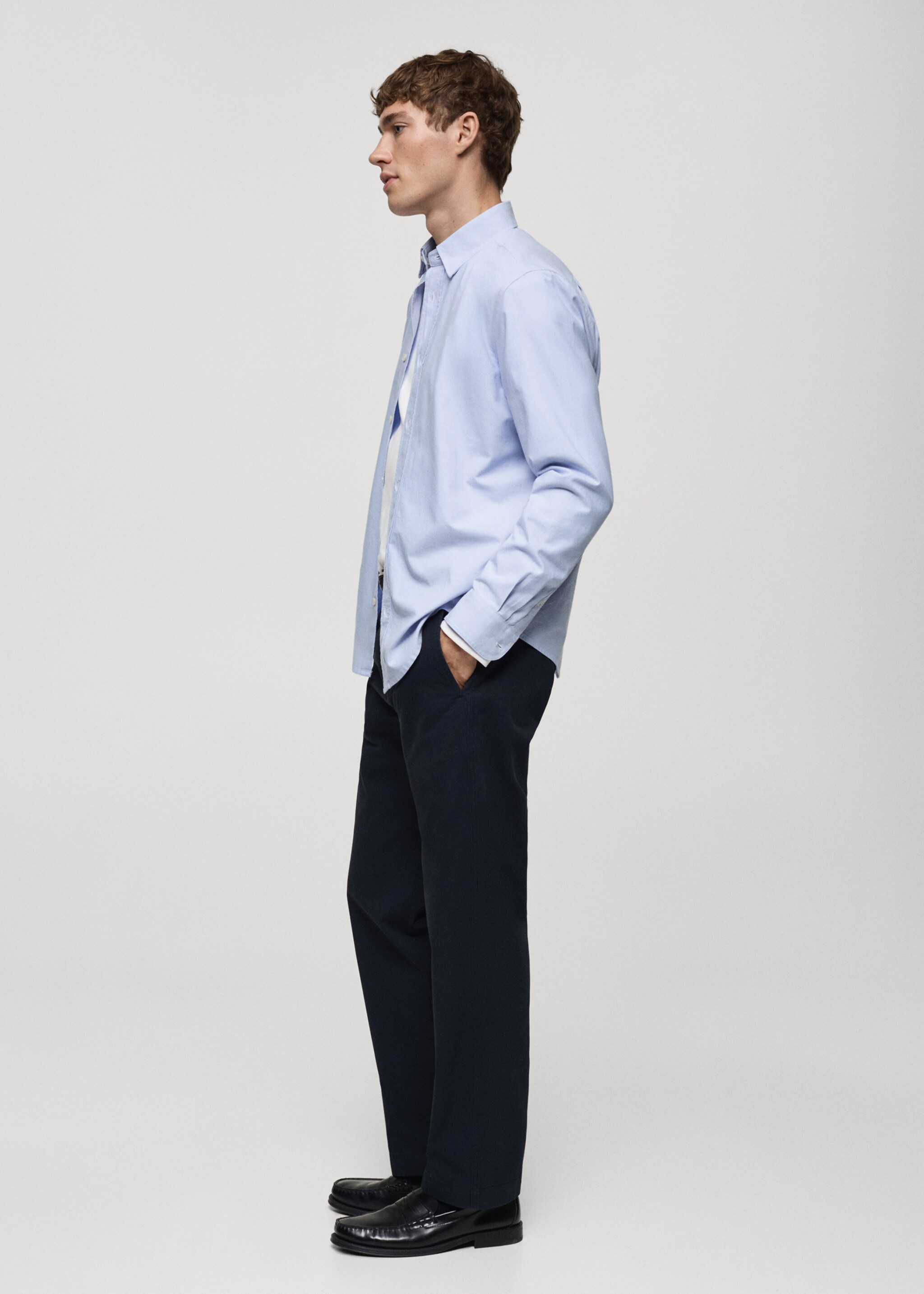 Chemise oxford 100 % coton - Détail de l'article 2, Bleu ciel. Ref: 87000605-00.