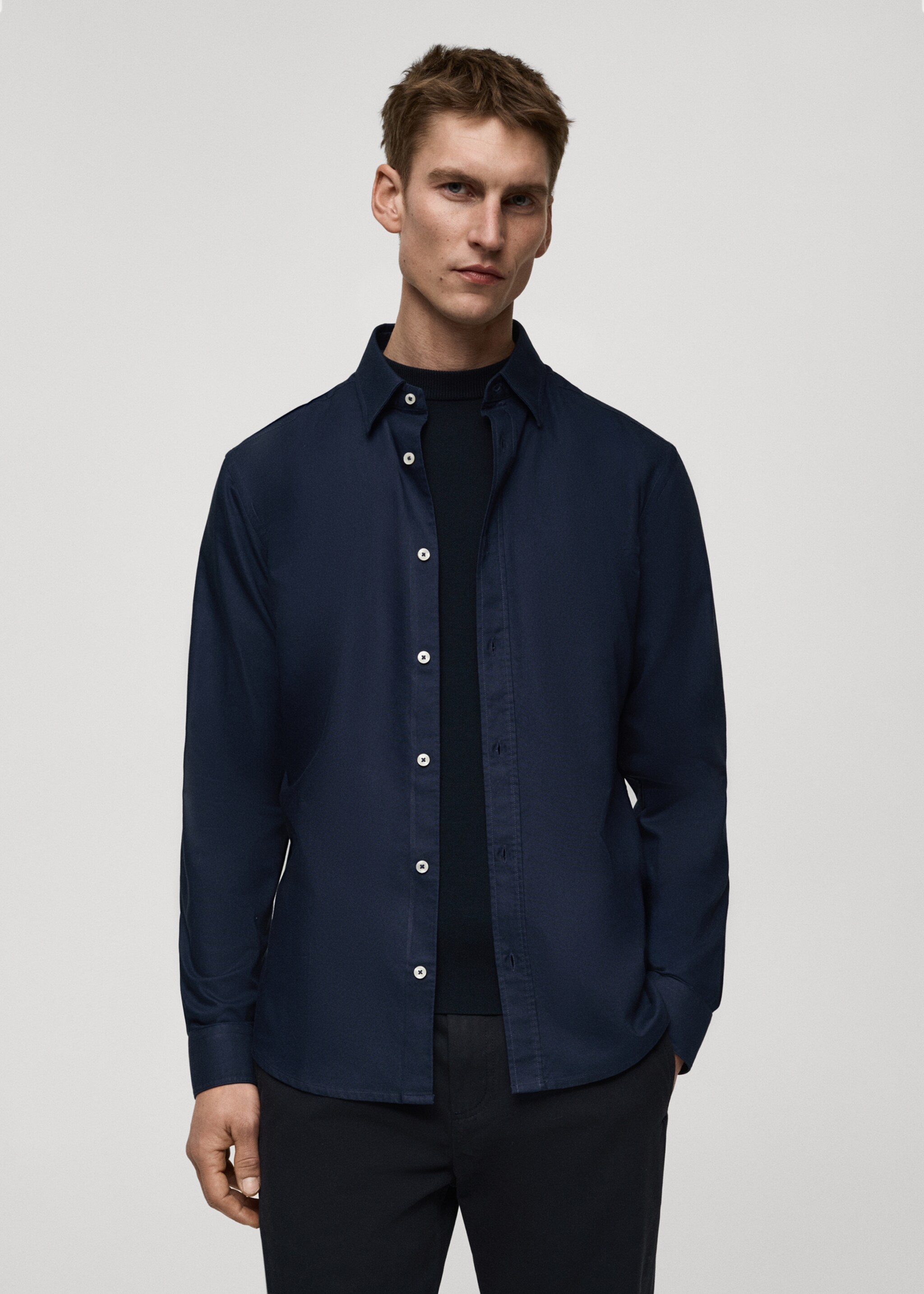 Chemise oxford 100 % coton - Plan moyen, Bleu marine foncé. Ref: 87000605-00.