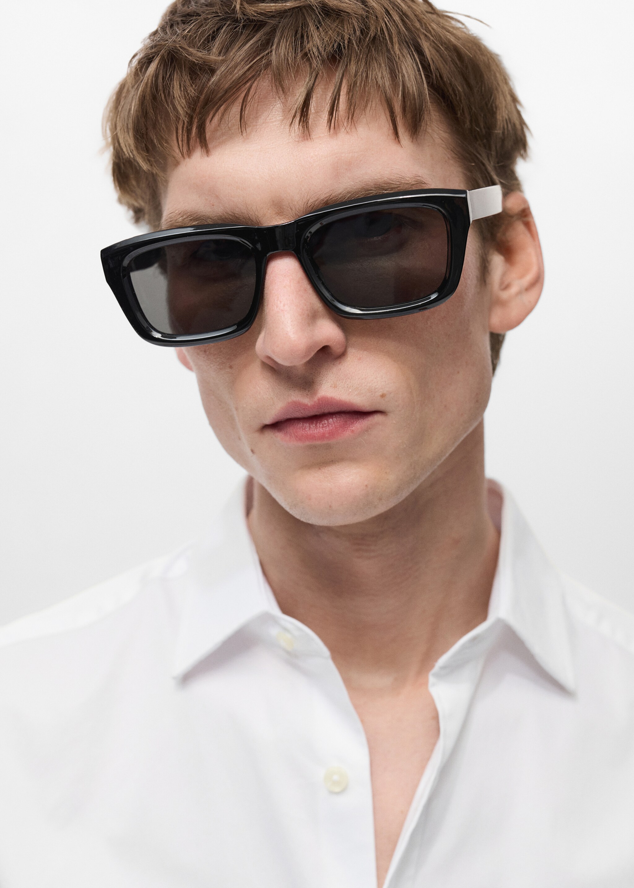 100% cotton regular fit shirt - Details of the article 1, White. Ref: 87000606-00.