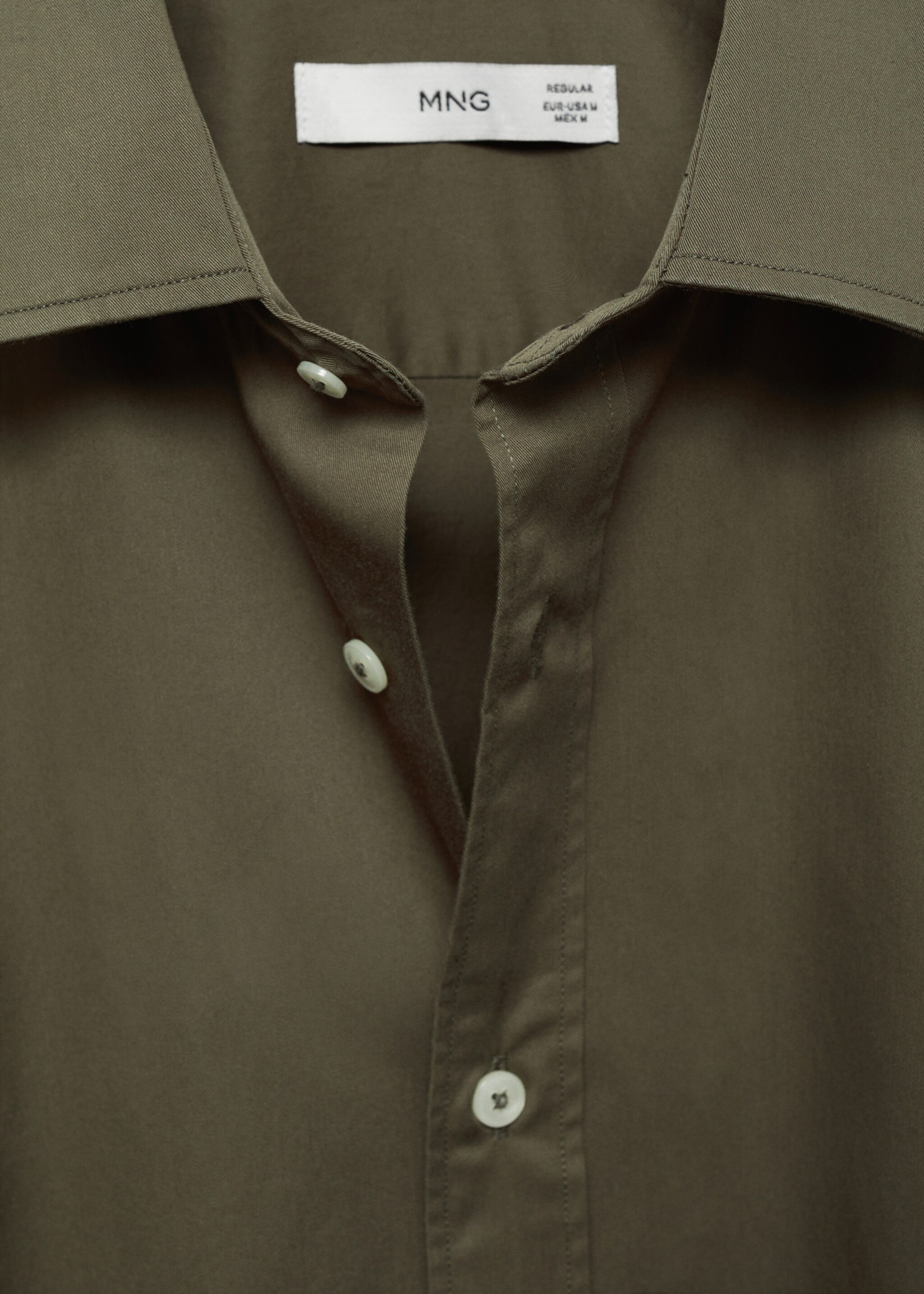 100% cotton regular fit shirt - Details of the article 8, Khaki. Ref: 87000606-00.