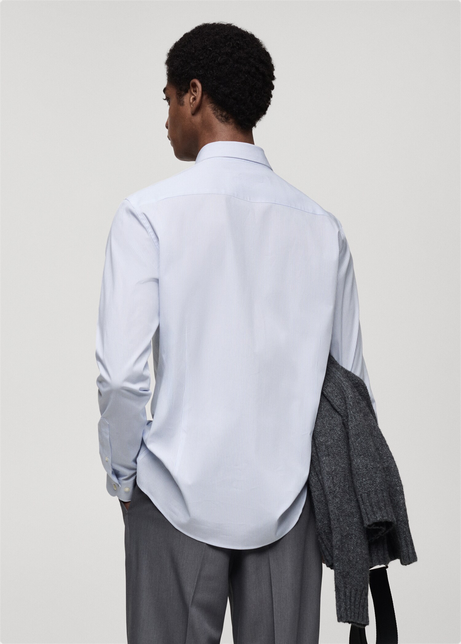 Bavlněná košile slim fit s proužky - Zadní strana zboží