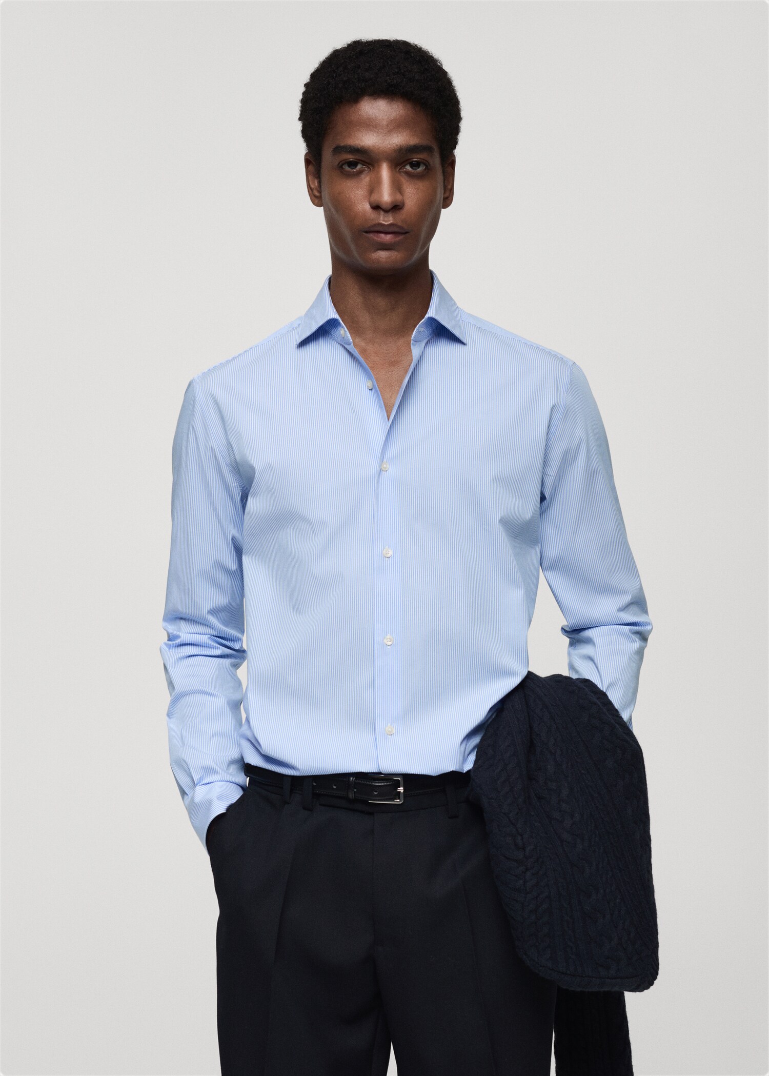 Bavlněná košile slim fit s proužky - Náhled ve středové rovině