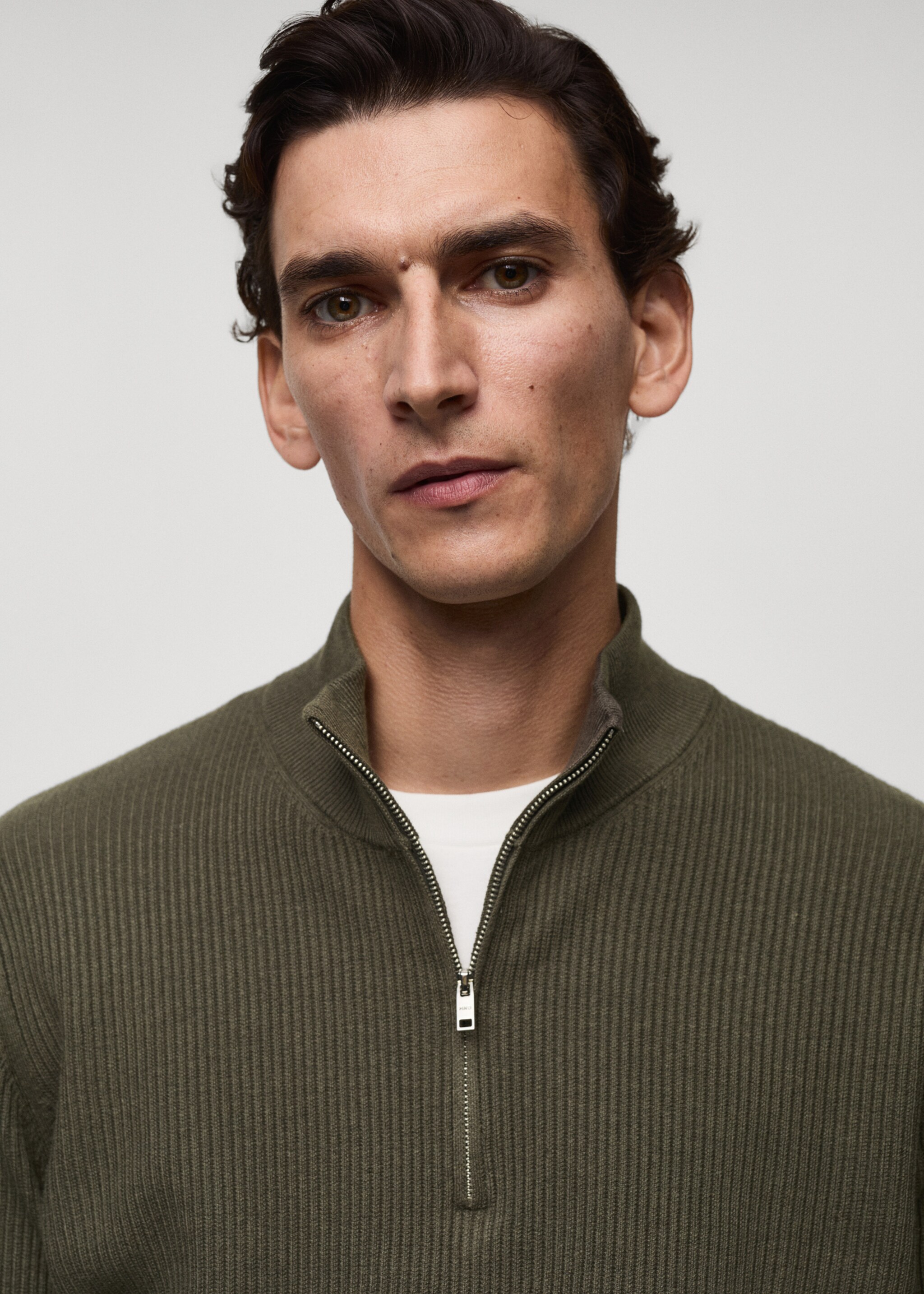 Ribbed sweater with zip neck - Details of the article 1, Khaki. Ref: 87000611-00.