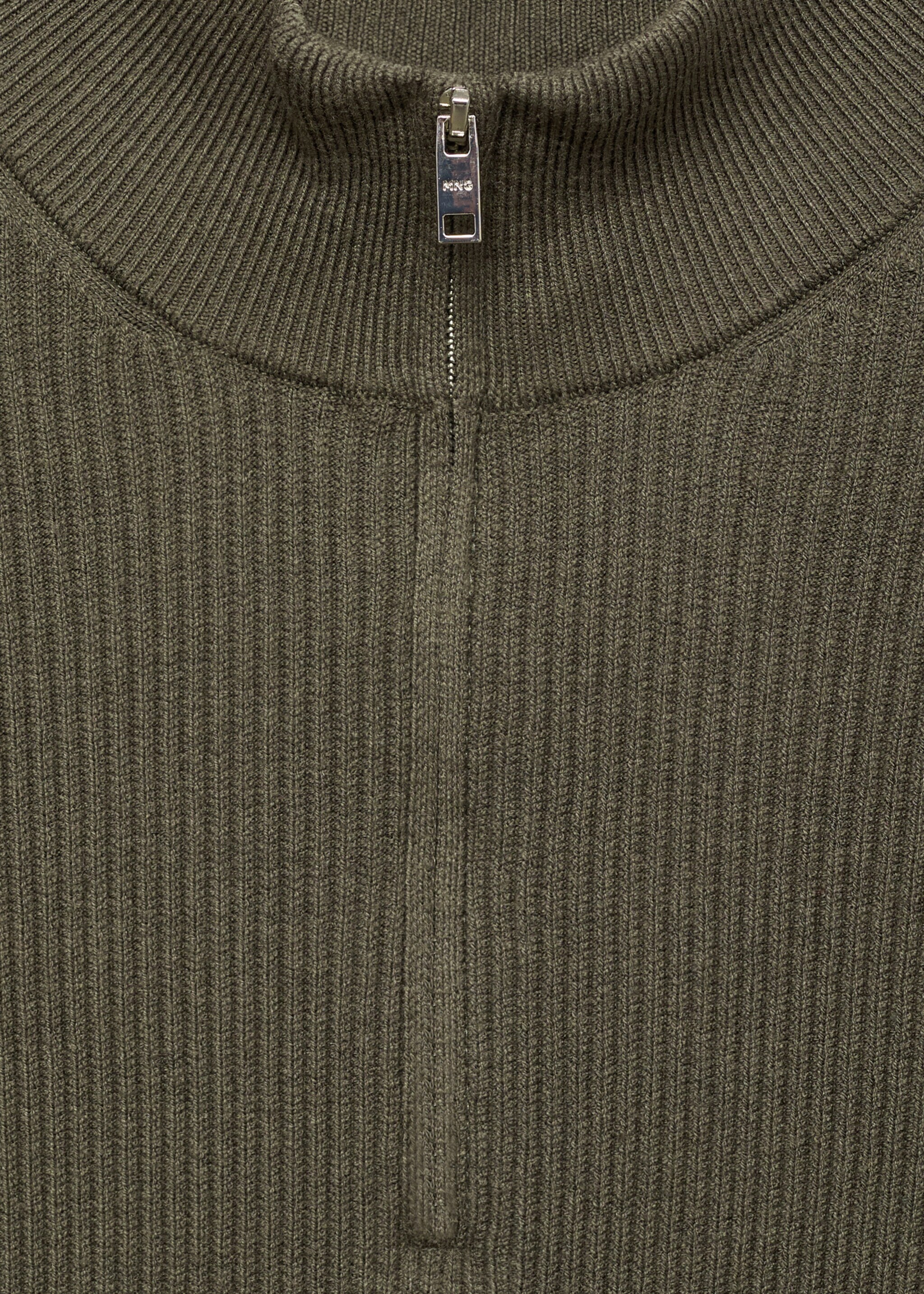 Ribbed sweater with zip neck - Details of the article 8, Khaki. Ref: 87000611-00.