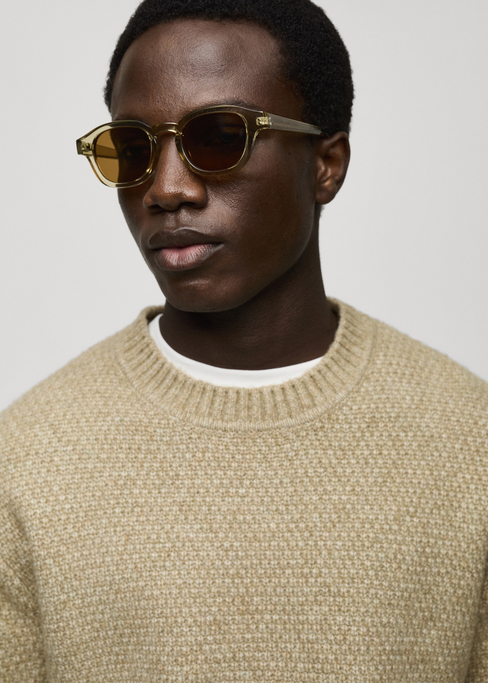 Stickad tröja struktur - Detaljer om artikeln 1, Pastellgrön. Ref: 87000613-00.