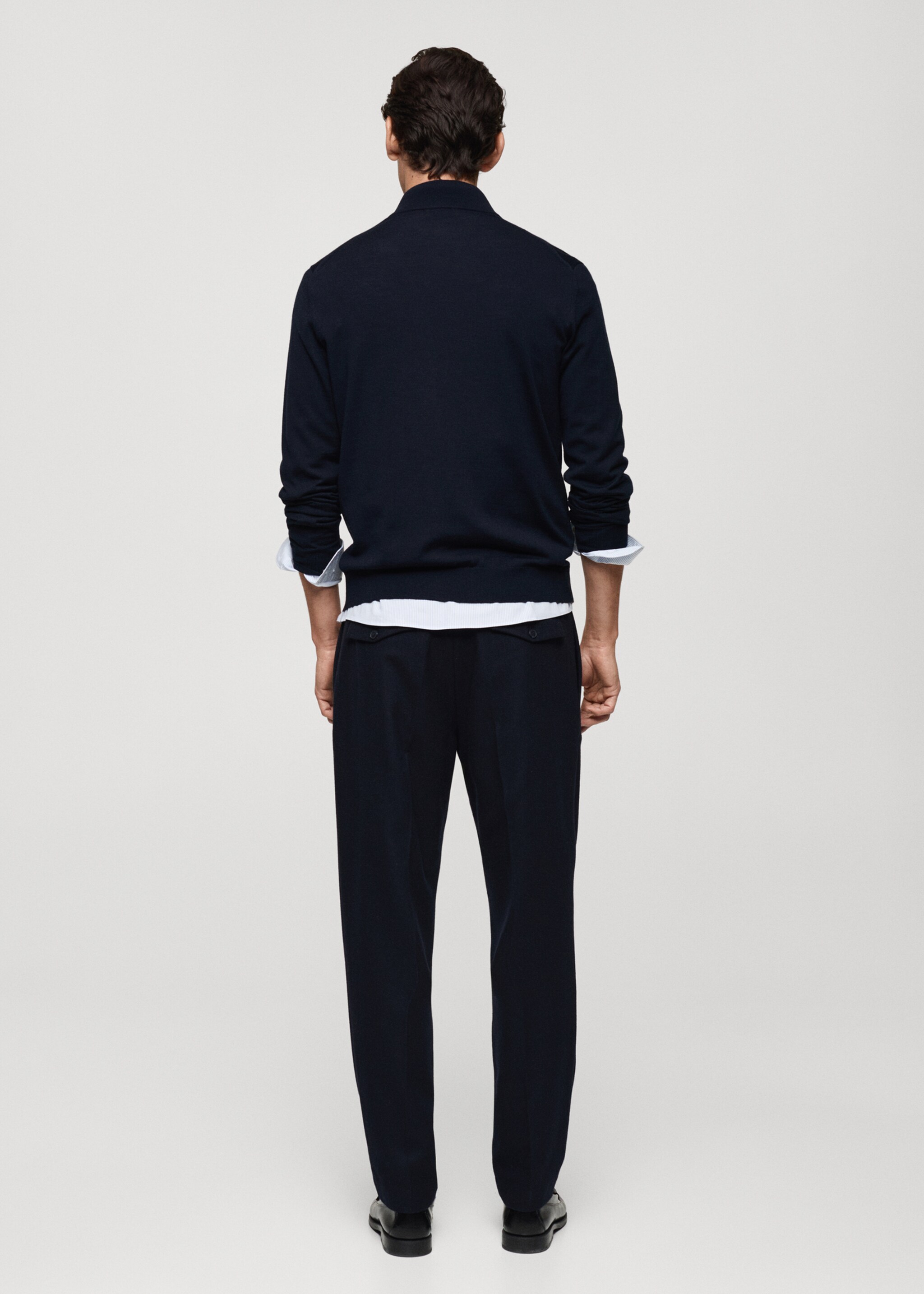 Pull-over 100 % laine mérinos col montant zippé - Verso de l’article, Bleu marine foncé. Ref: 87000617-00.