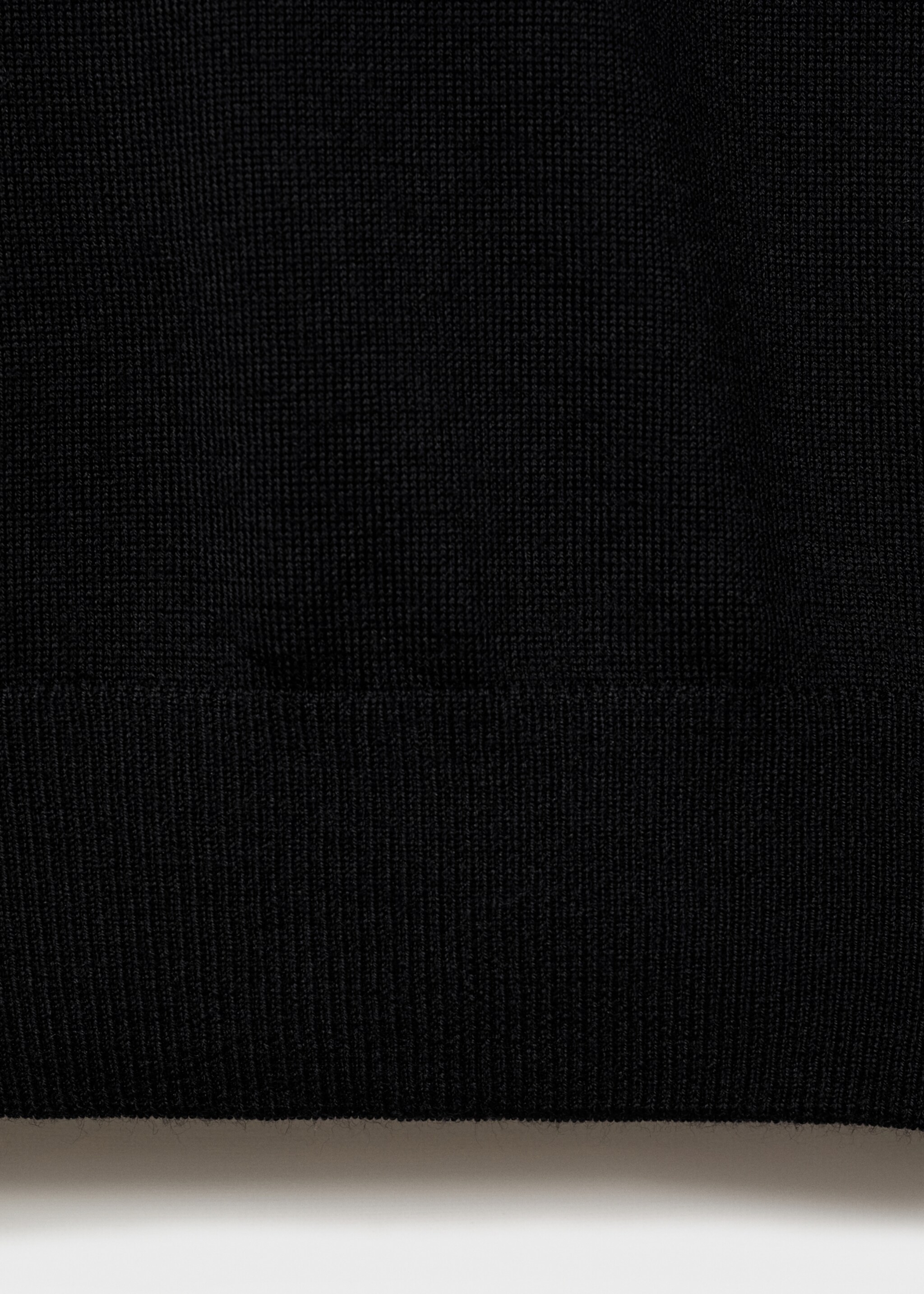 Pulovr se stojáčkem na zip ze 100% vlny merino - Detail zboží 0, Černá. Ref: 87000617-00.