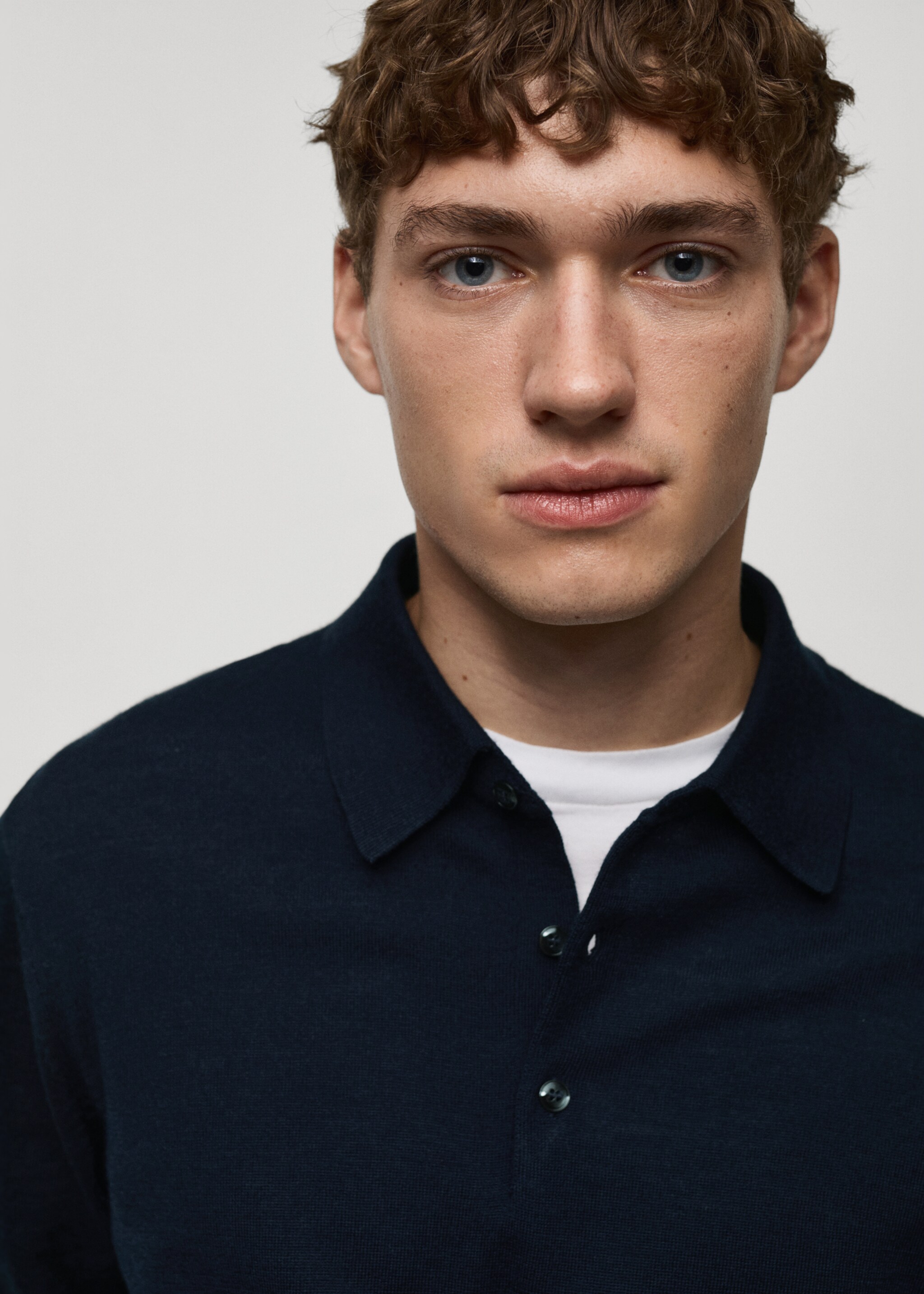 100% merino wool polo sweater - Details of the article 1, Dark Navy. Ref: 87000618-00.