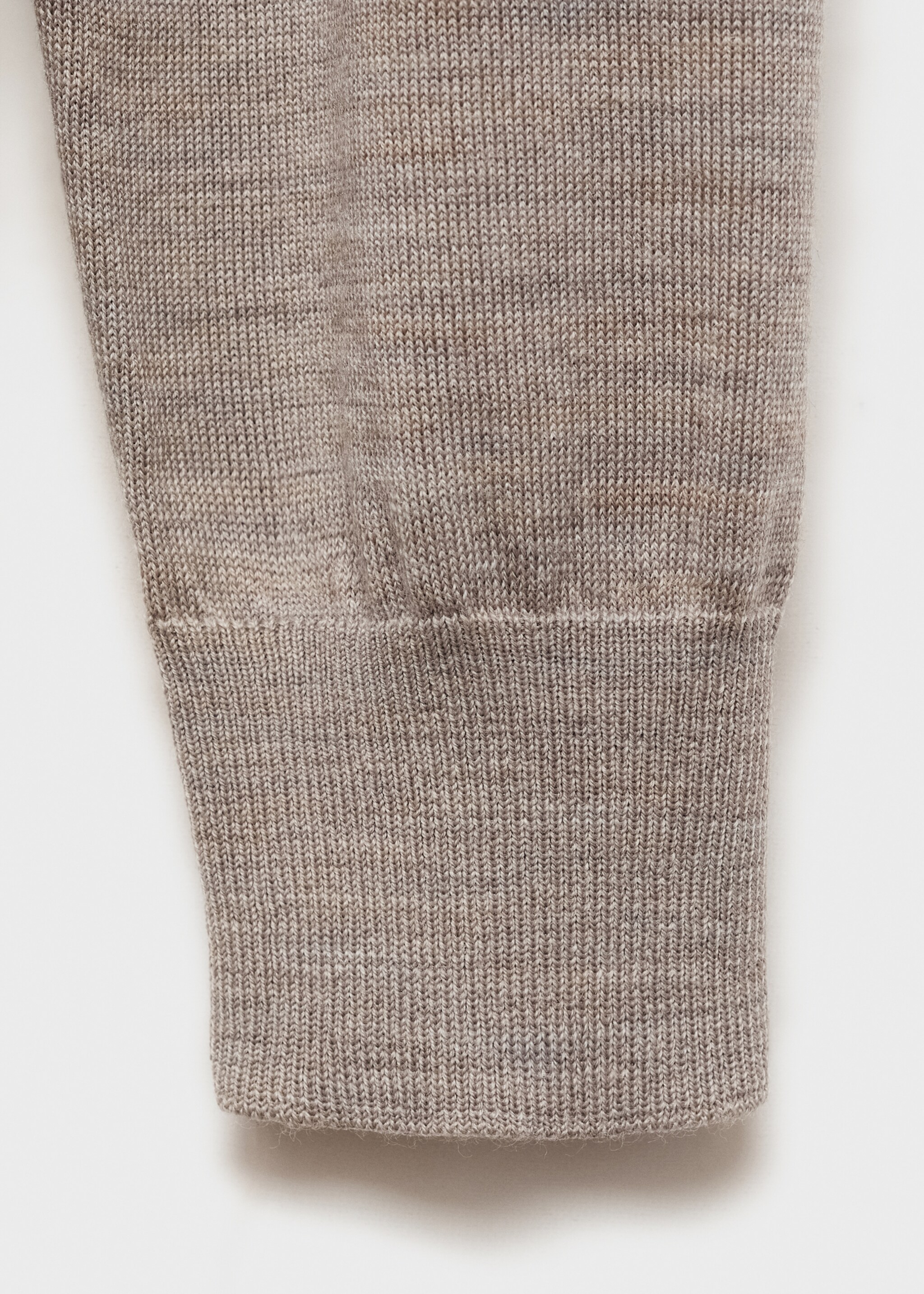 100% merino wool turtleneck sweater - Details of the article 0, Medium Brown. Ref: 87000619-00.