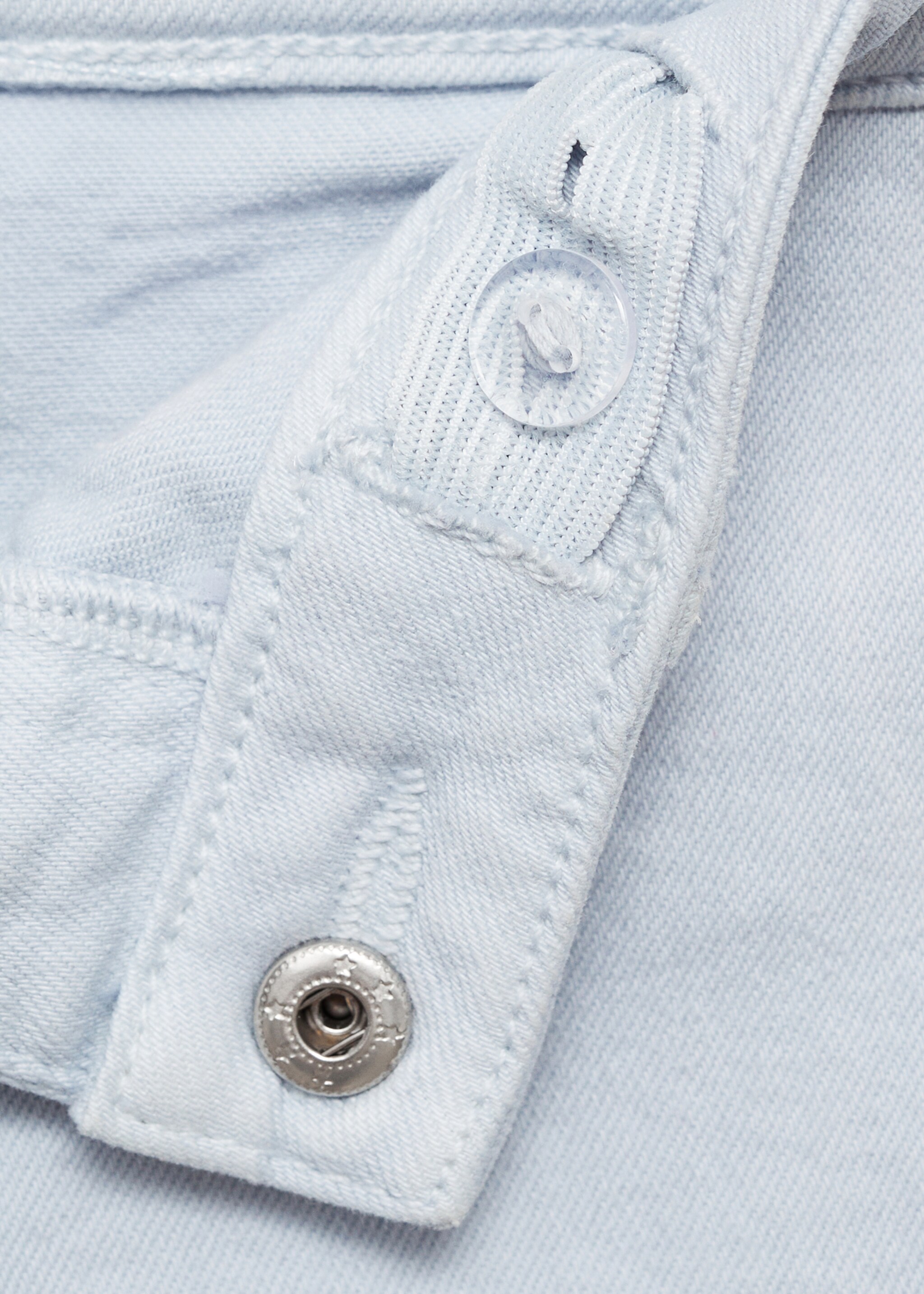 Seamless jeans with frayed hem - Details of the article 8, Sky Blue. Ref: 87000622-00.