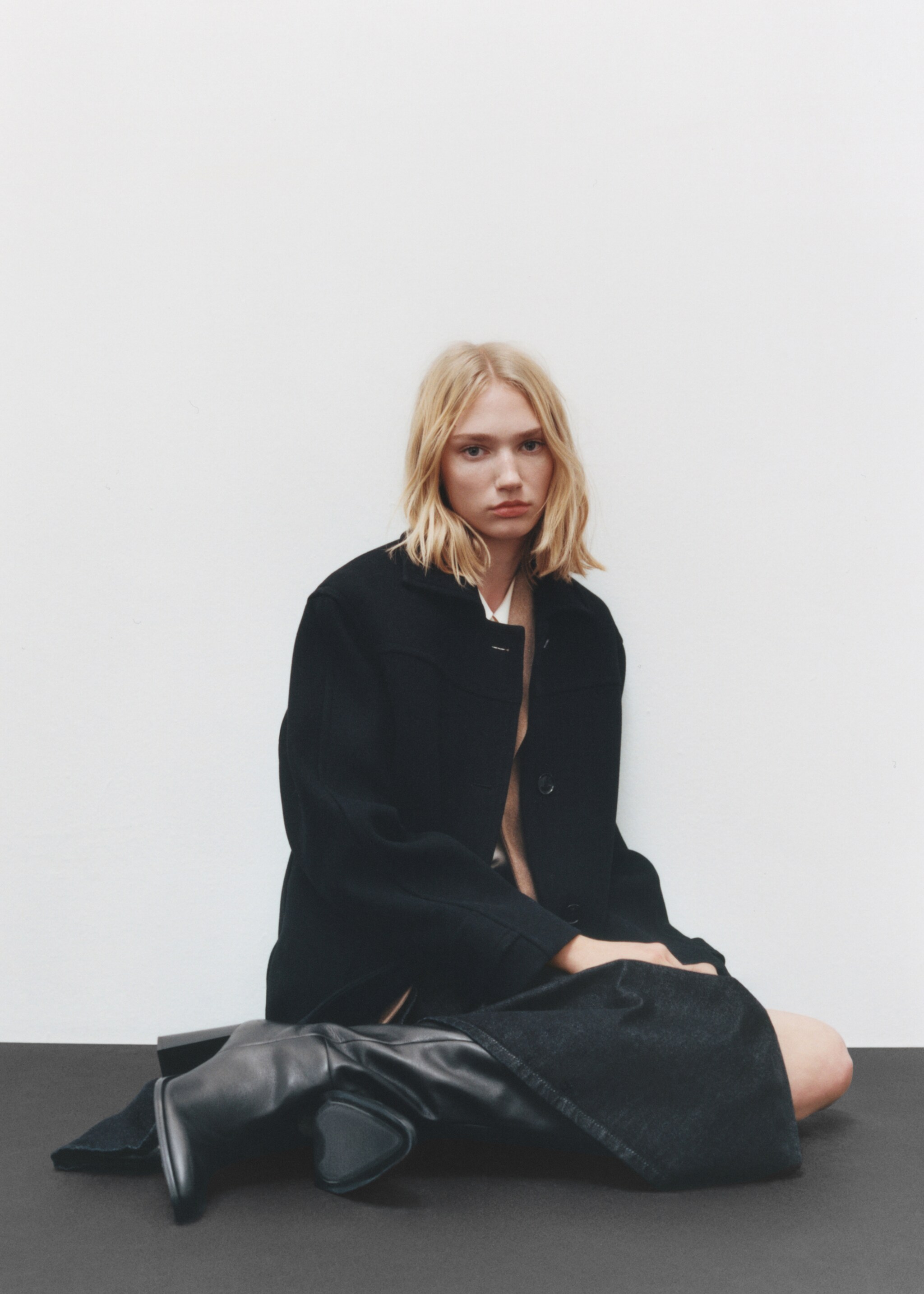 Manteau midi laine boutons - Détail de l'article 9, Noir. Ref: 87000642-00.