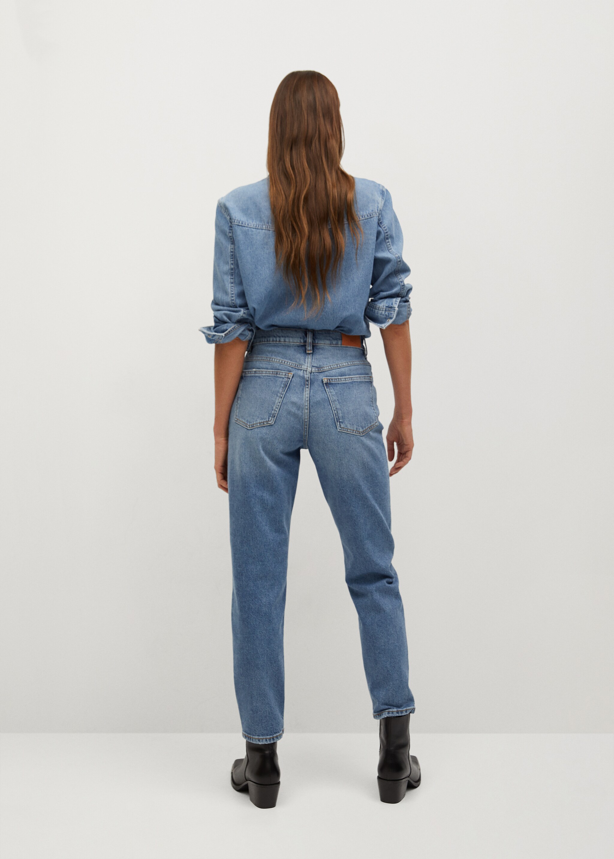 Jeans Mom-fit - Reverso del artículo
