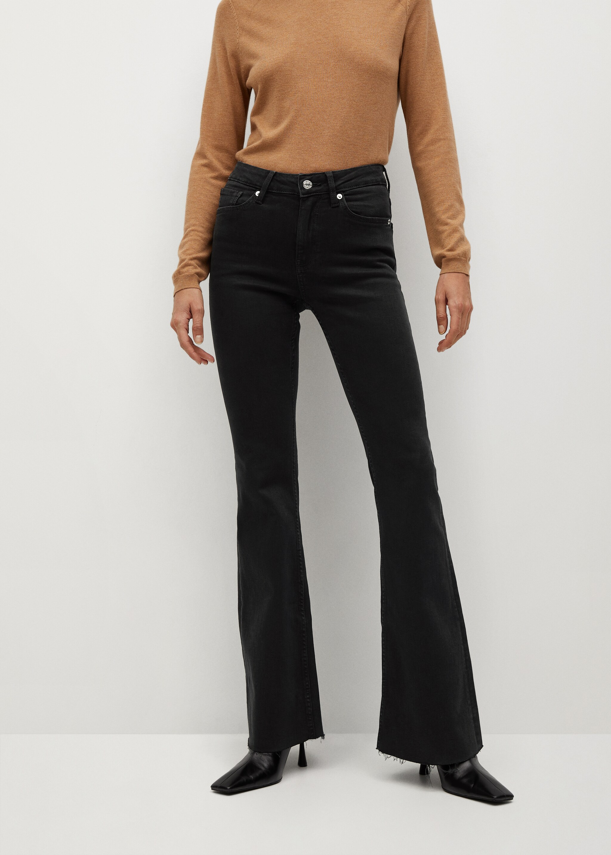 Jeans Flare tiro medio - Plano medio