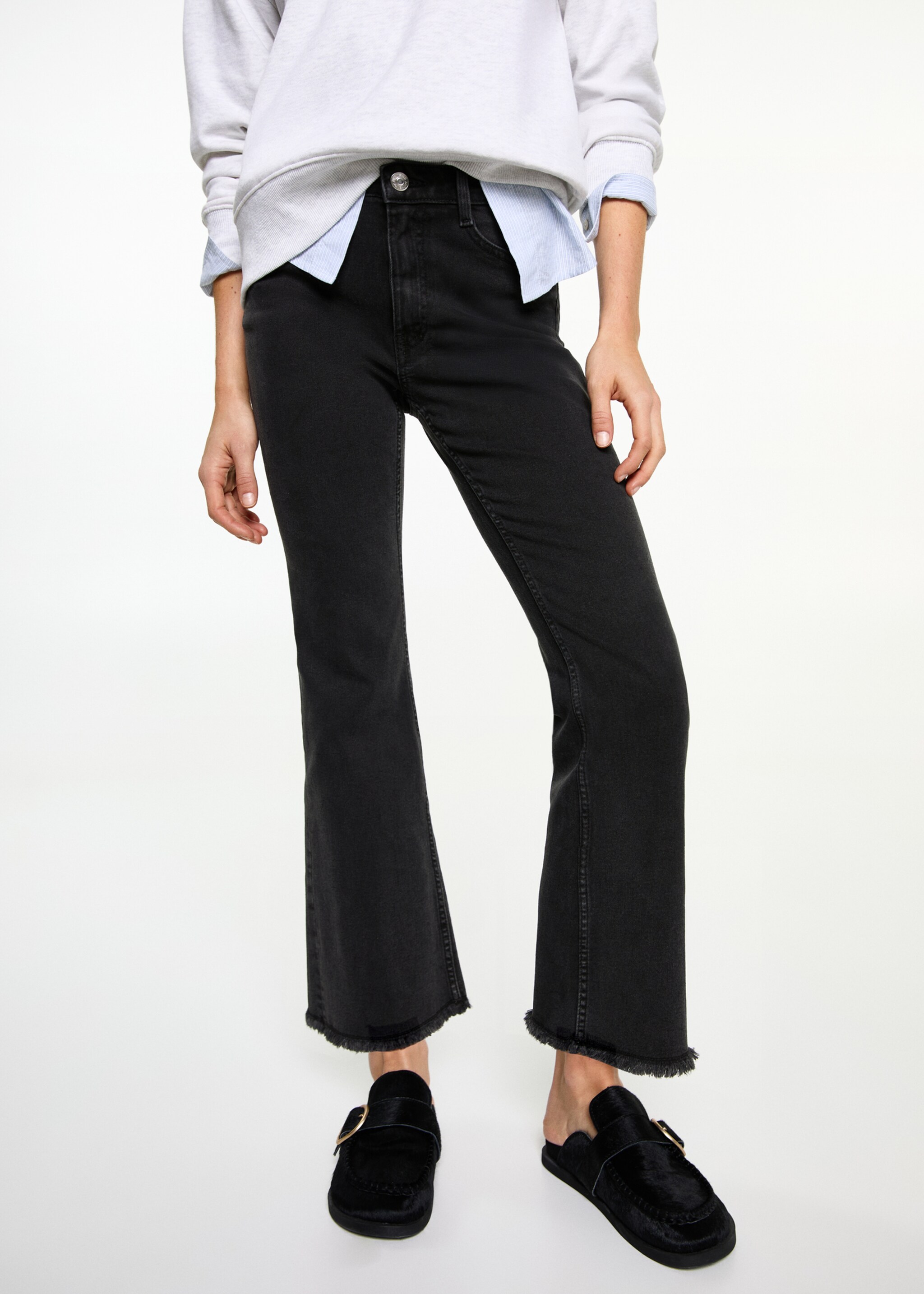 Crop flared jeans - Details of the article 6, Black denim. Ref: 87001071-00.