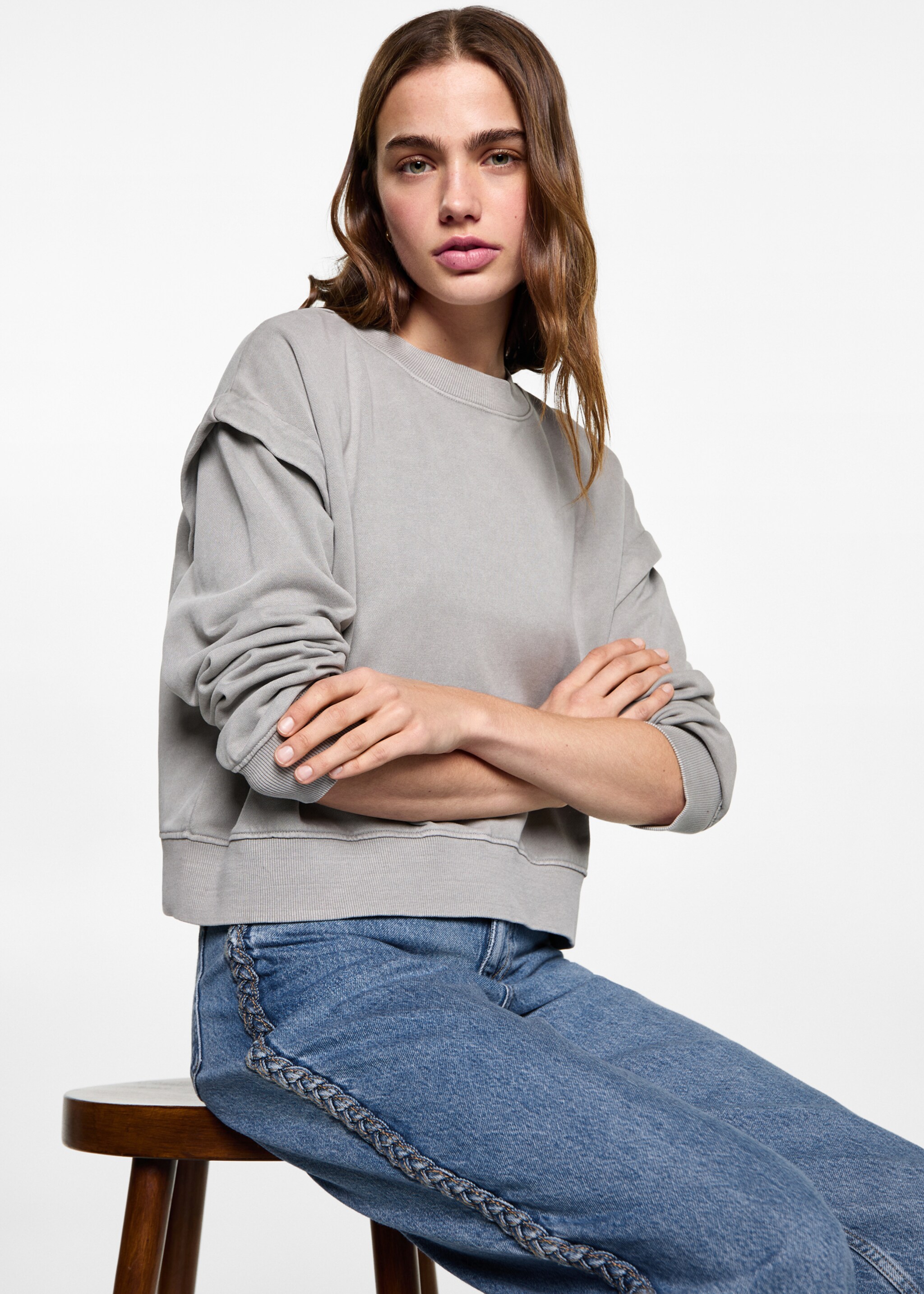 Jeans with braided sides - Details of the article 2, Medium Blue. Ref: 87001092-00.