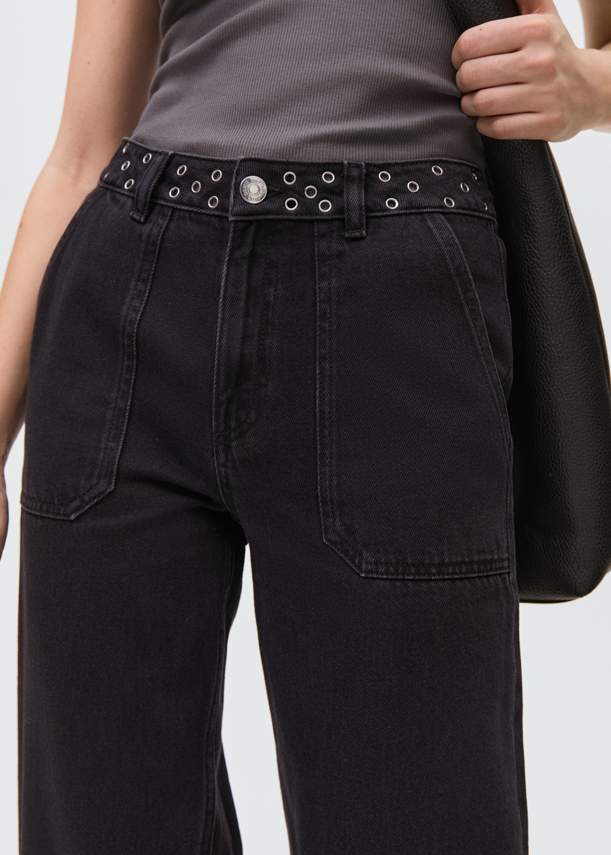 Jeans wide leg - Details of the article 6, Black denim. Ref: 87001094-00.