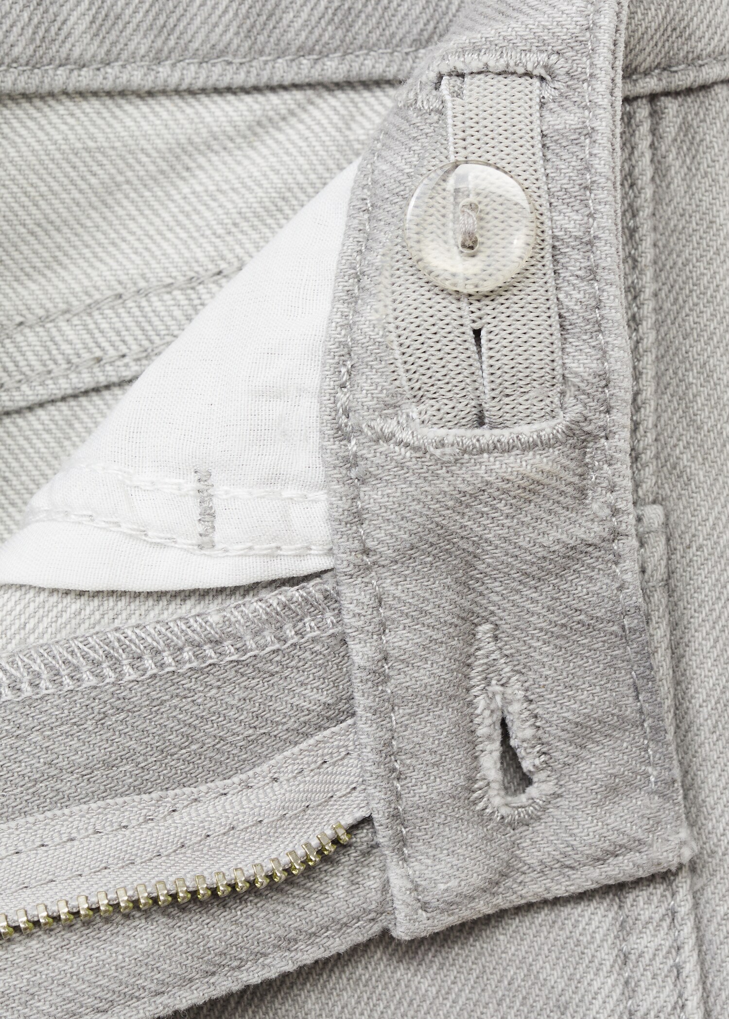 Decorative seam jeans - Details of the article 8