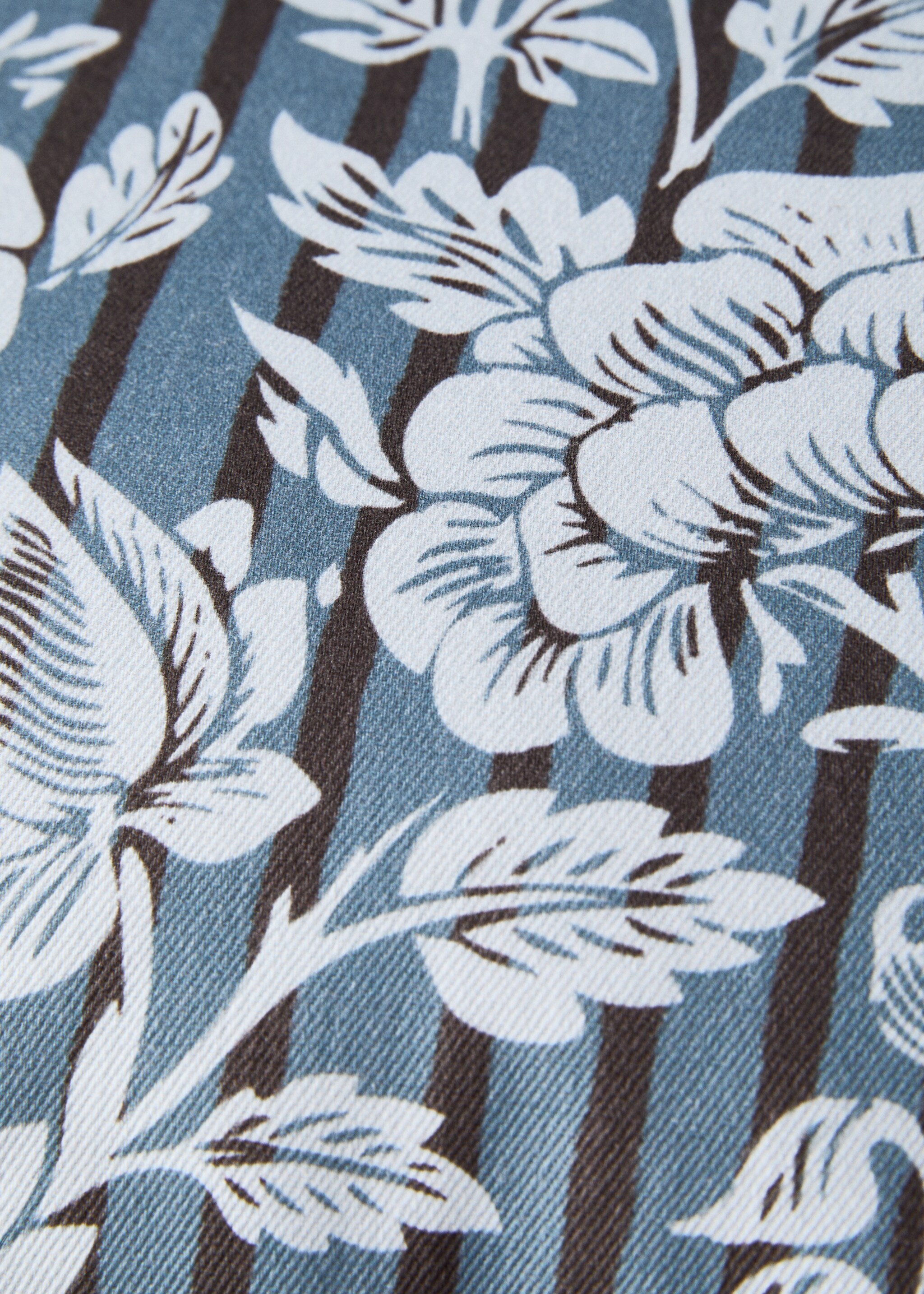 Housse de coussin imprimé à fleurs et rayures 30x50 cm - Détail de l'article 1, Bleu. Ref: 87002033-00.