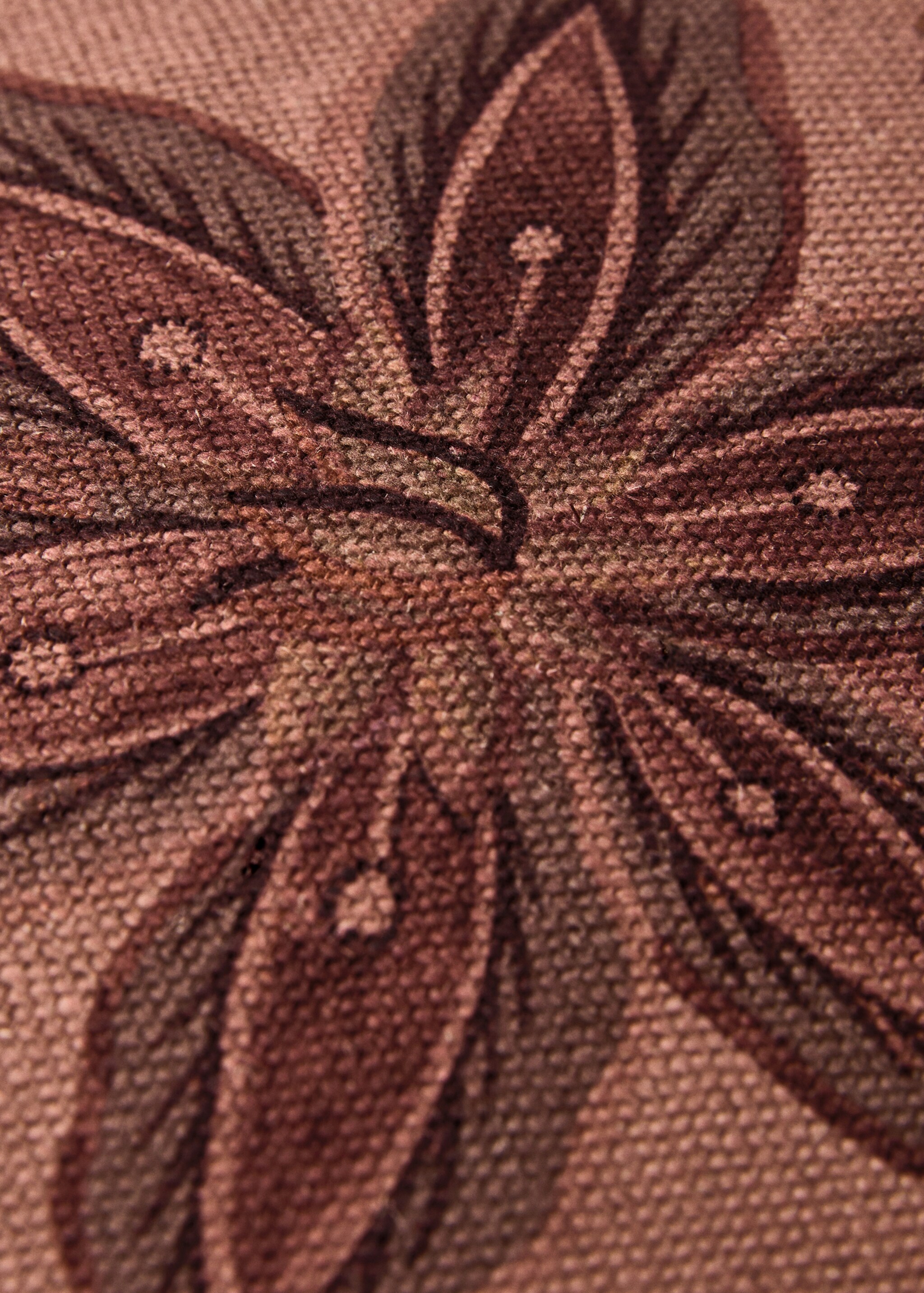 Linen floral-print cushion cover 40x60 cm - Details of the article 3, Medium Pink. Ref: 87002038-00.