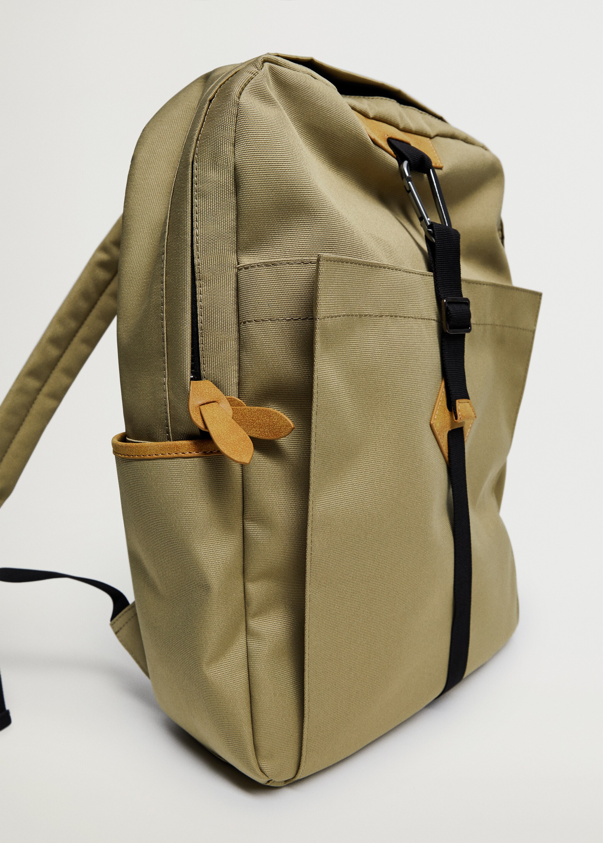 Multifunctional contrasting backpack - Medium plane