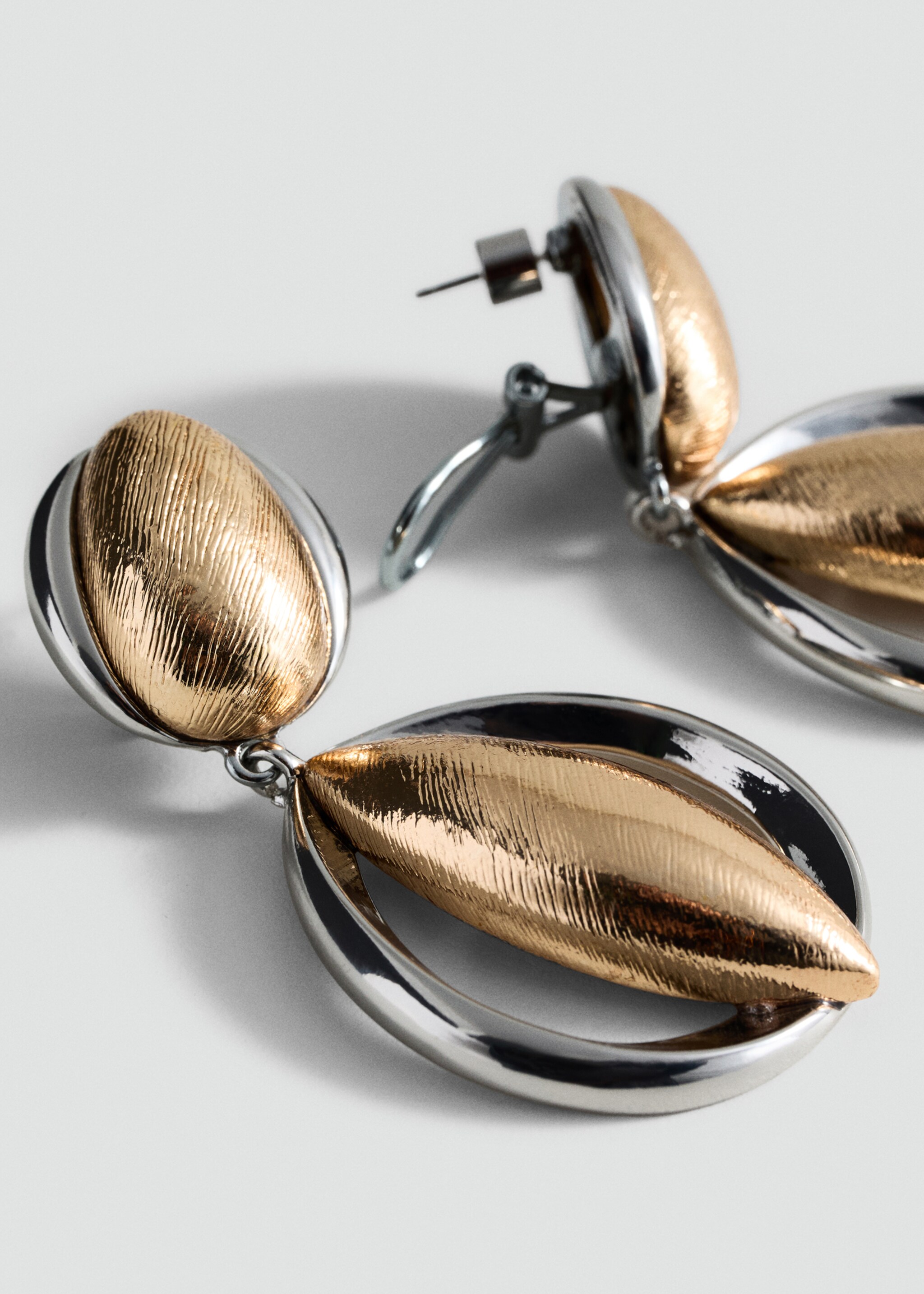 Ronde oorbellen - Middenvlak, Goud. Ref: 87002549-00.