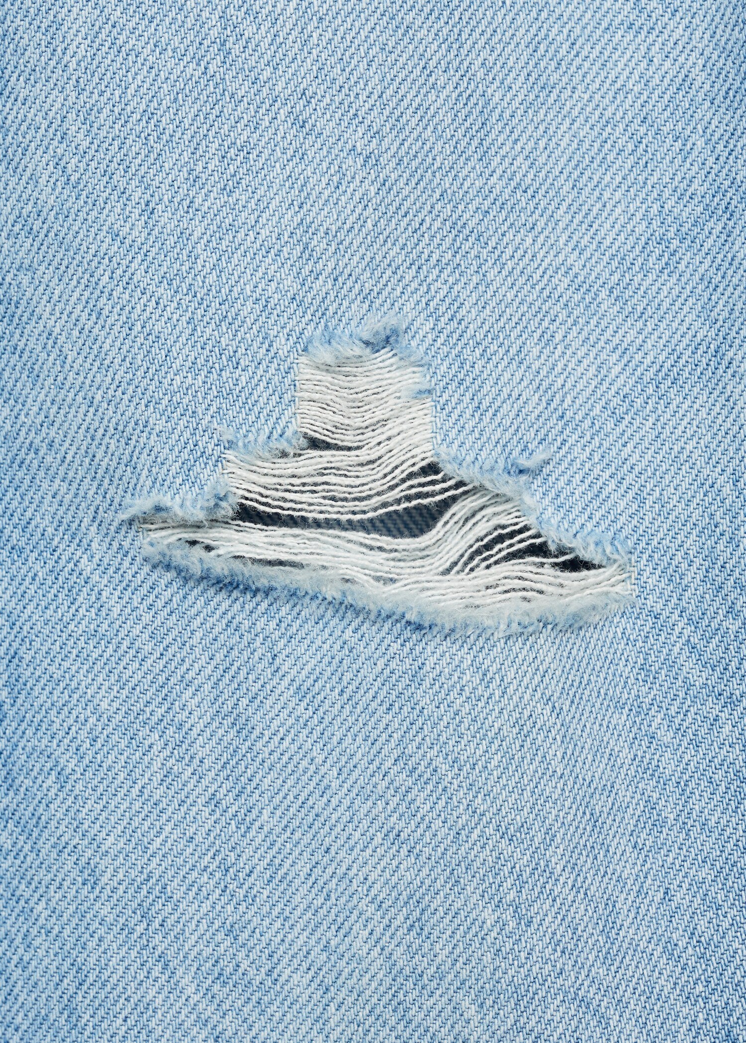 Decorative ripped jeans - Details of the article 0