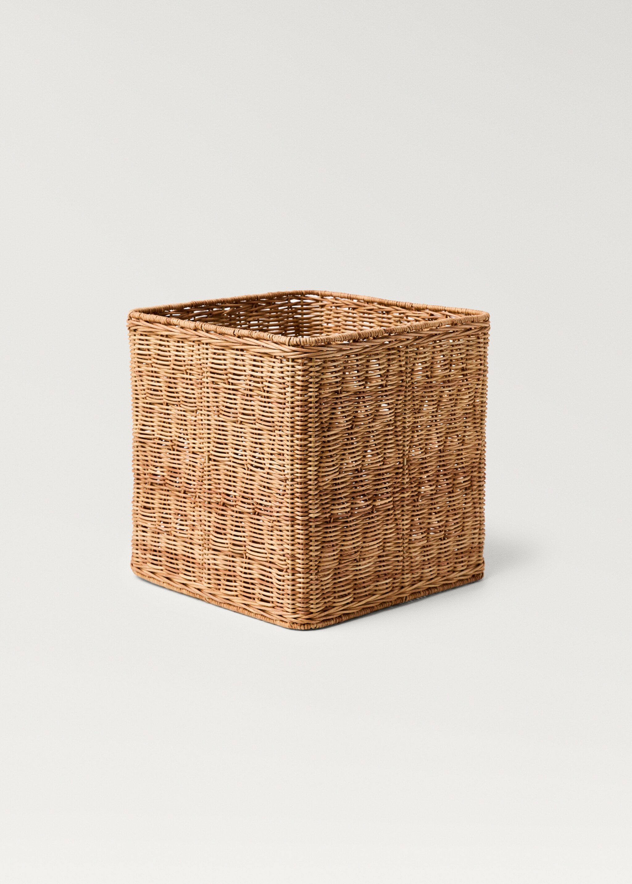 Medium square rattan basket - Details of the article 1, Brown. Ref: 87002905-00.