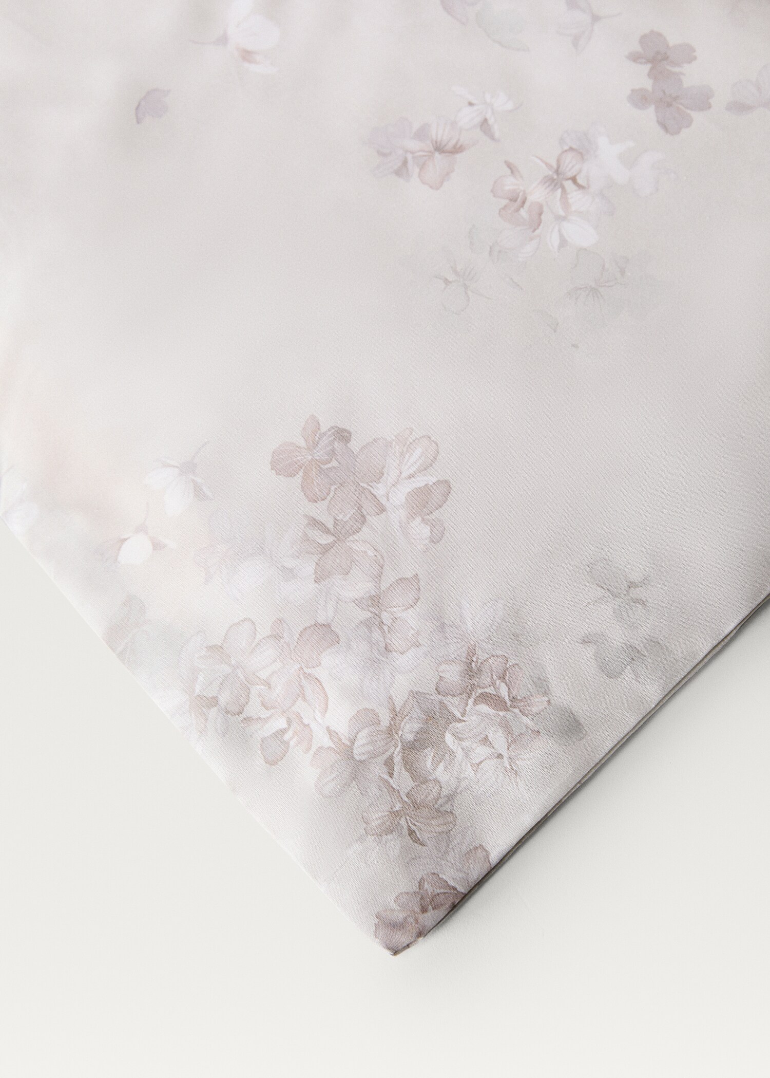 Percale cotton duvet cover with romantic floral print Superking bed - Details of the article 2