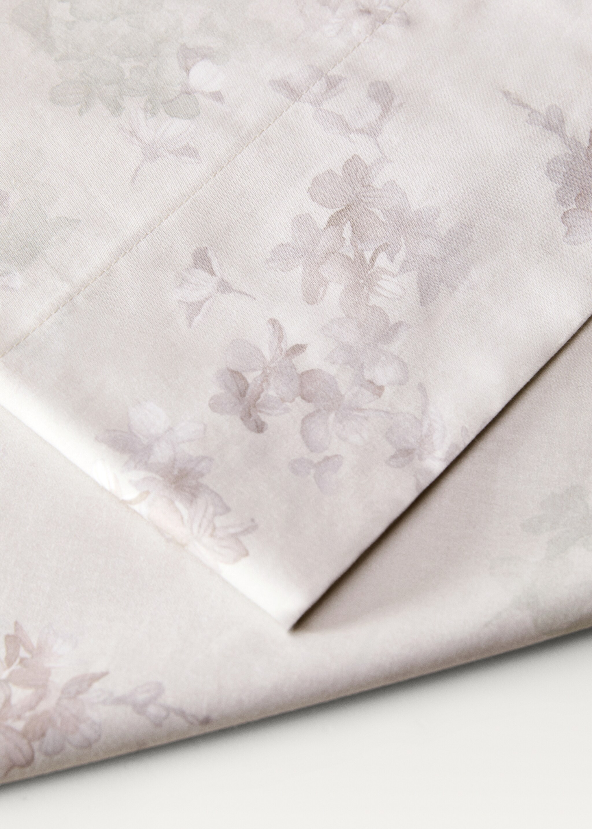 Percale cotton top sheet with romantic flower print for 150/160 cm bed - Details of the article 1, Forest Green. Ref: 87002938-00.
