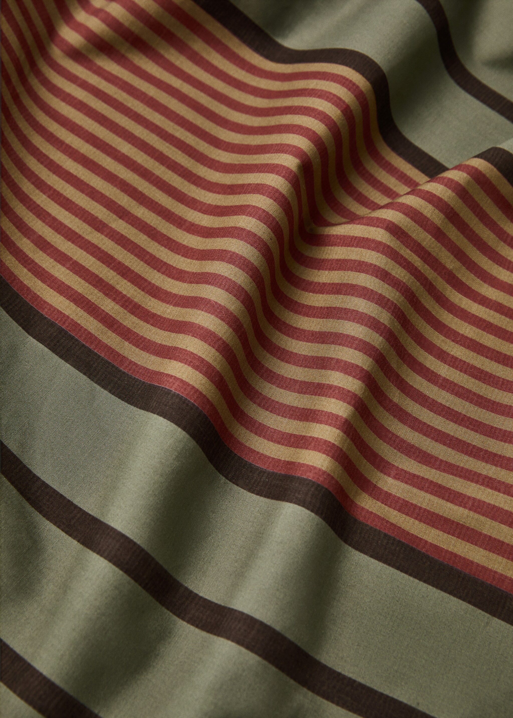 Percale cotton multi-striped duvet cover King bed - Details of the article 3, Khaki. Ref: 87002940-00.