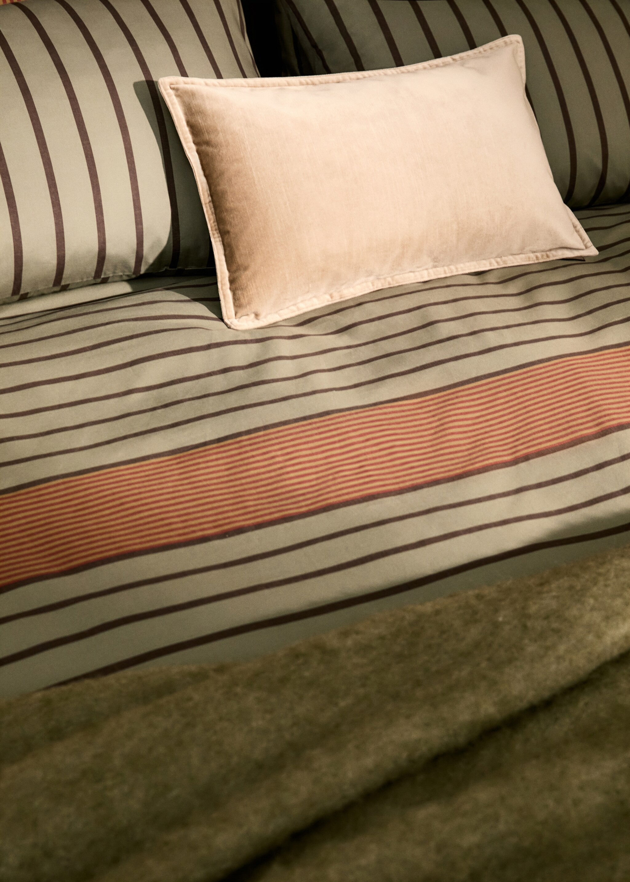 Percale cotton multi-striped duvet cover King bed - Details of the article 7, Khaki. Ref: 87002940-00.