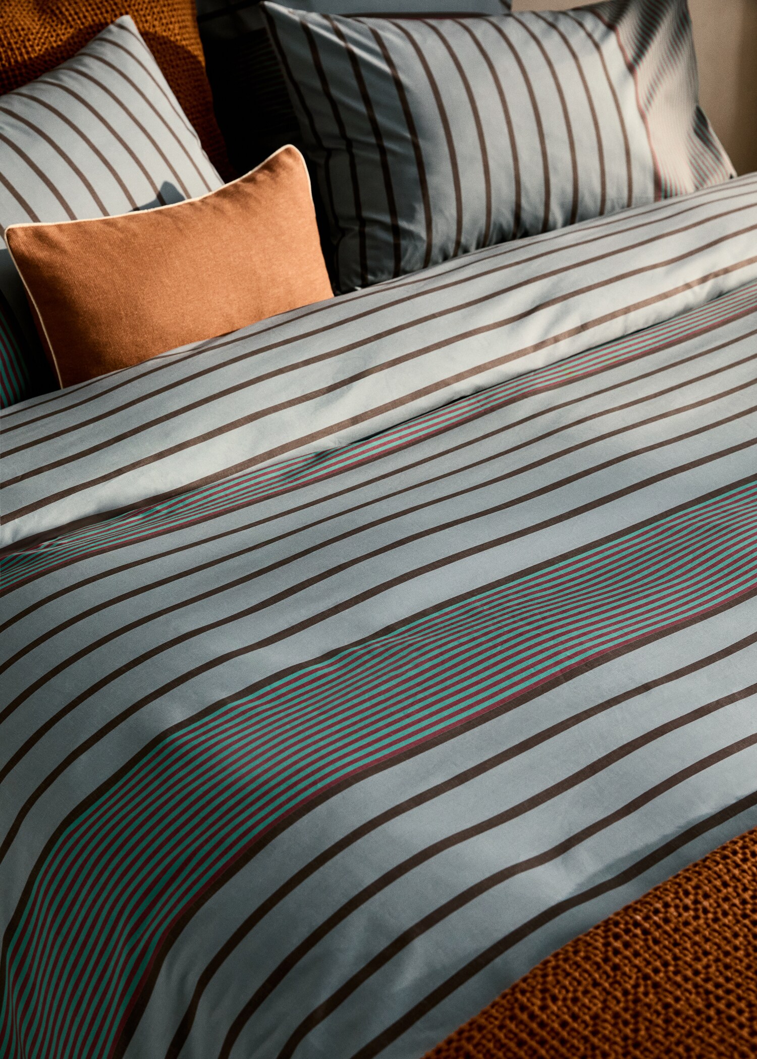 Percale cotton multi-striped duvet cover King bed - Details of the article 7
