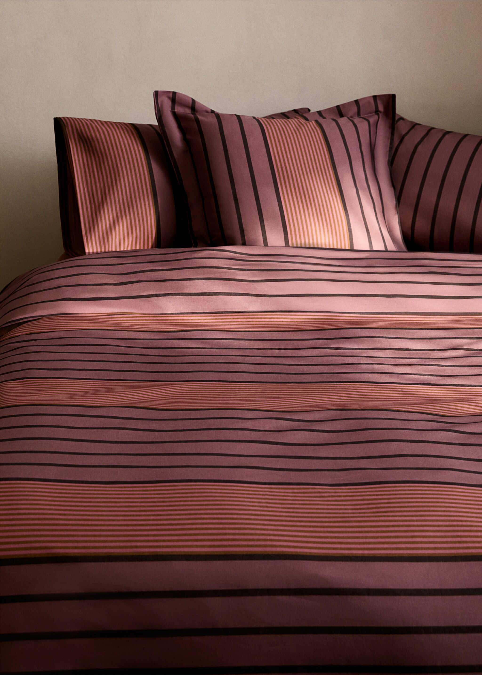 Percale cotton multi-striped duvet cover King bed - Details of the article 7, Pink. Ref: 87002940-00.