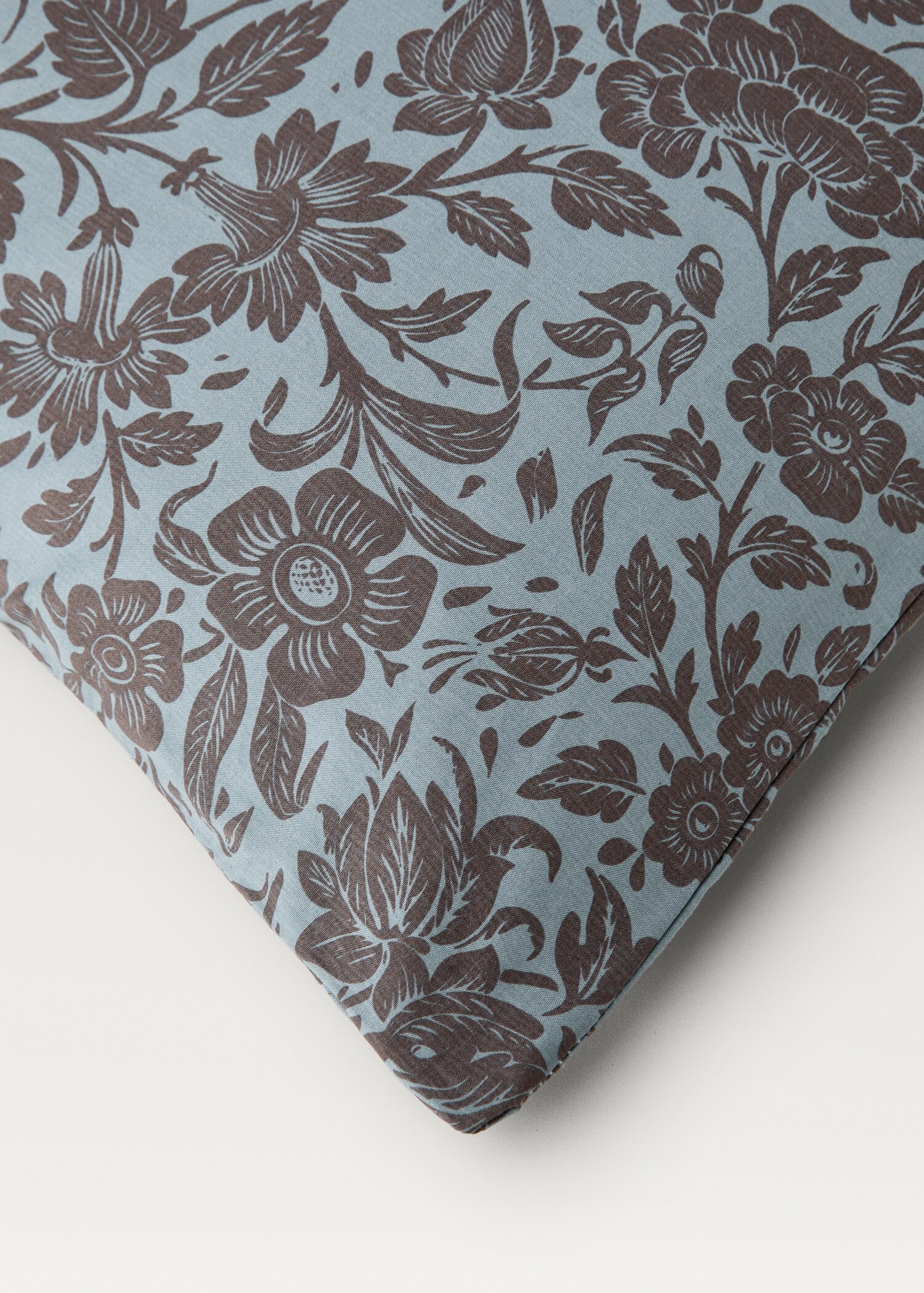 Percale cotton two-tone floral-print duvet cover King bed - Details of the article 2