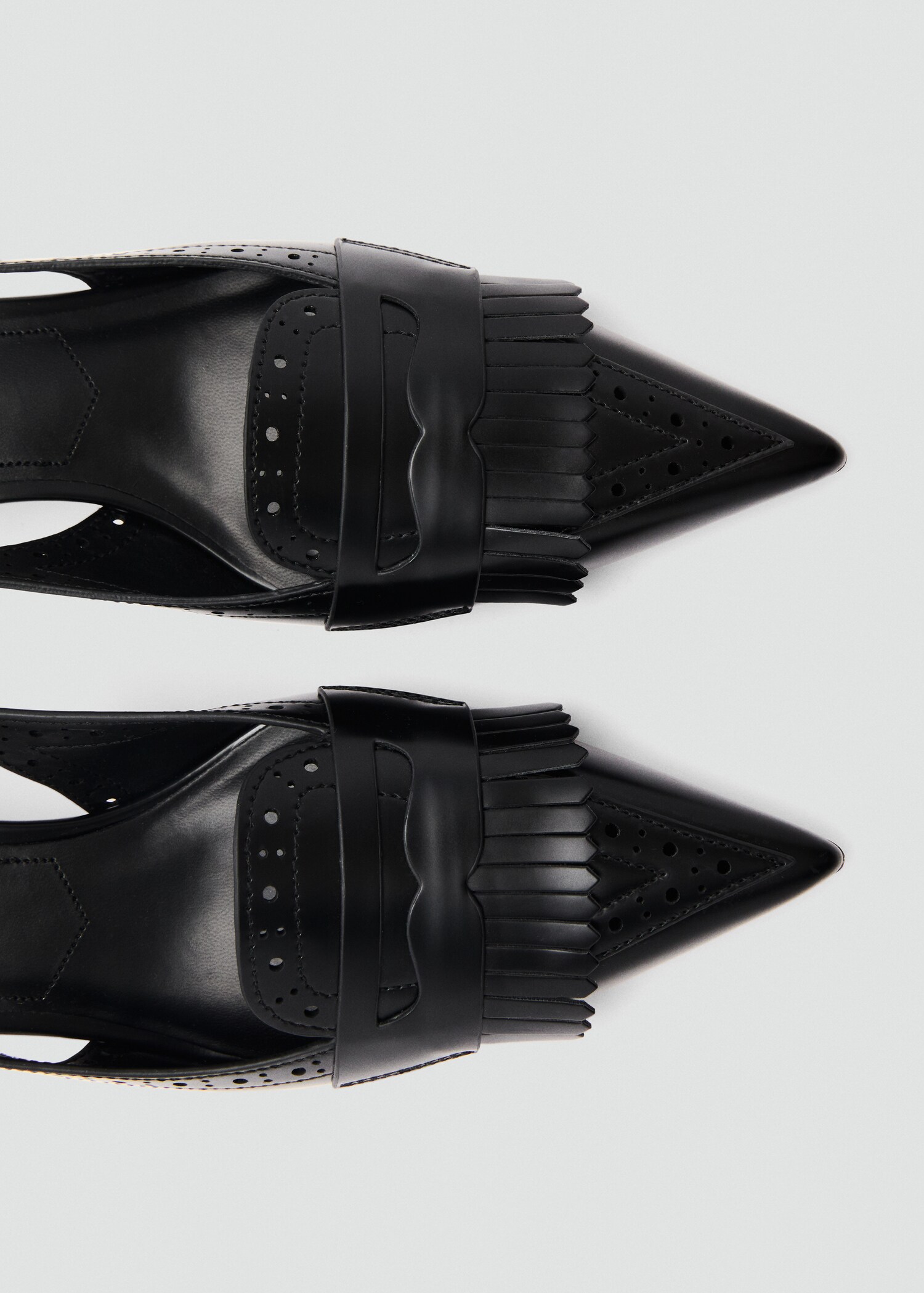 Fringe-heel shoes - Details of the article 1