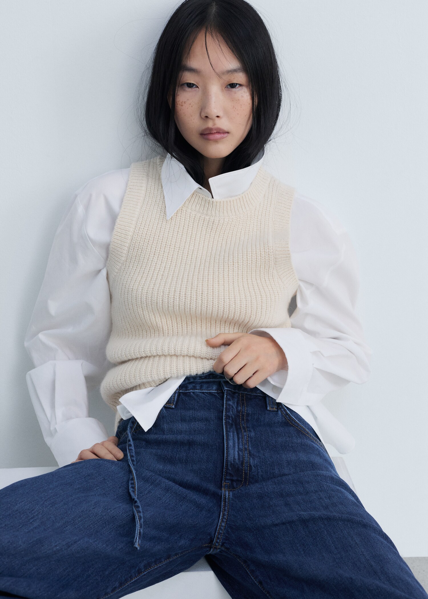 Wide-leg jeans with belt - Details of the article 2