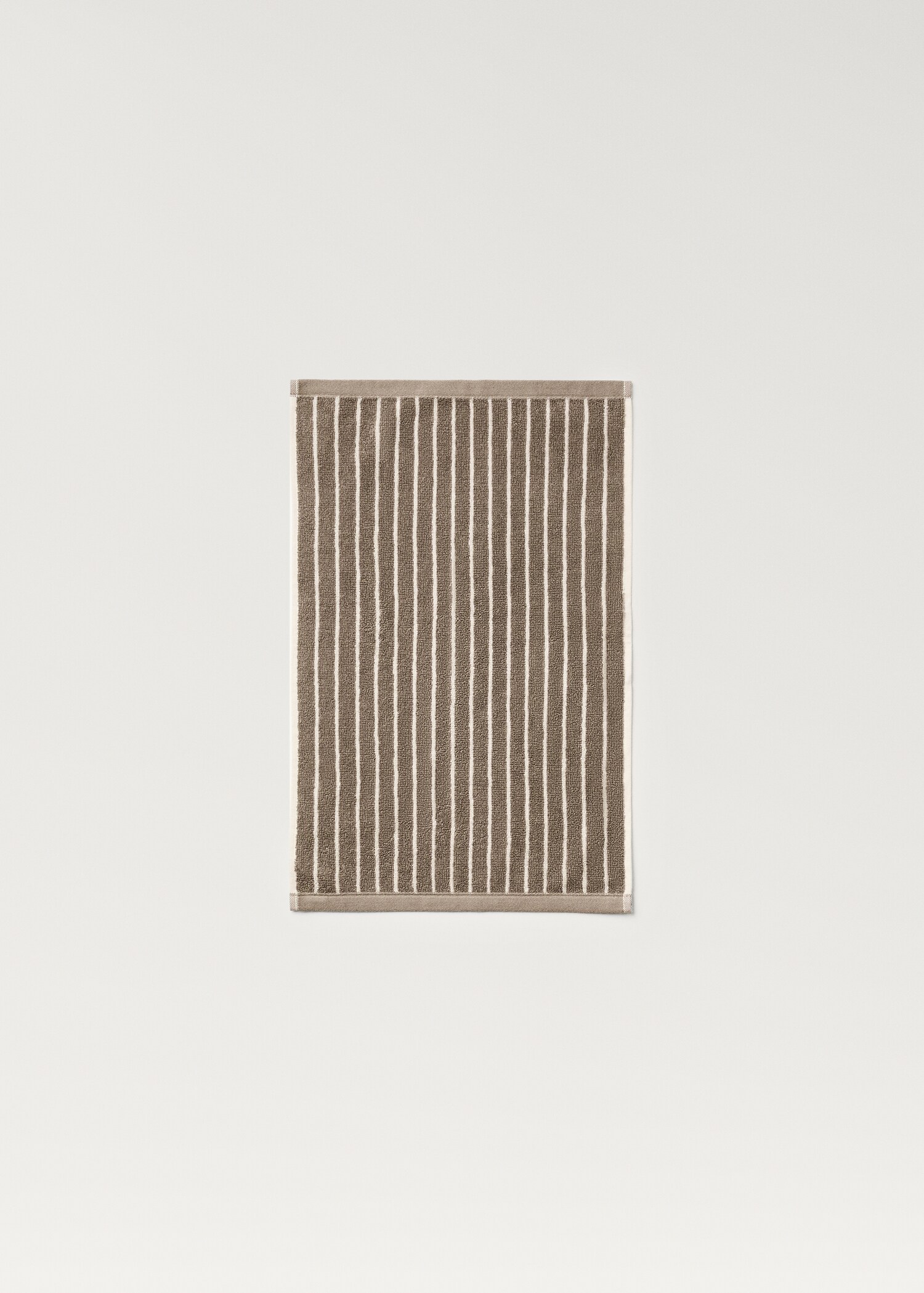 Two-tone striped guest towel - Details of the article 4