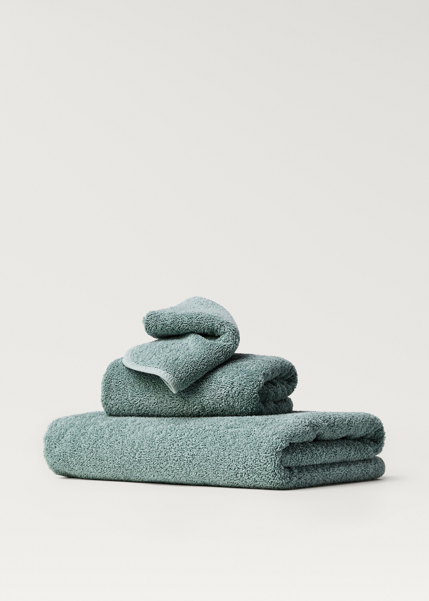 Washbasin towel with dyed piece - Article without model