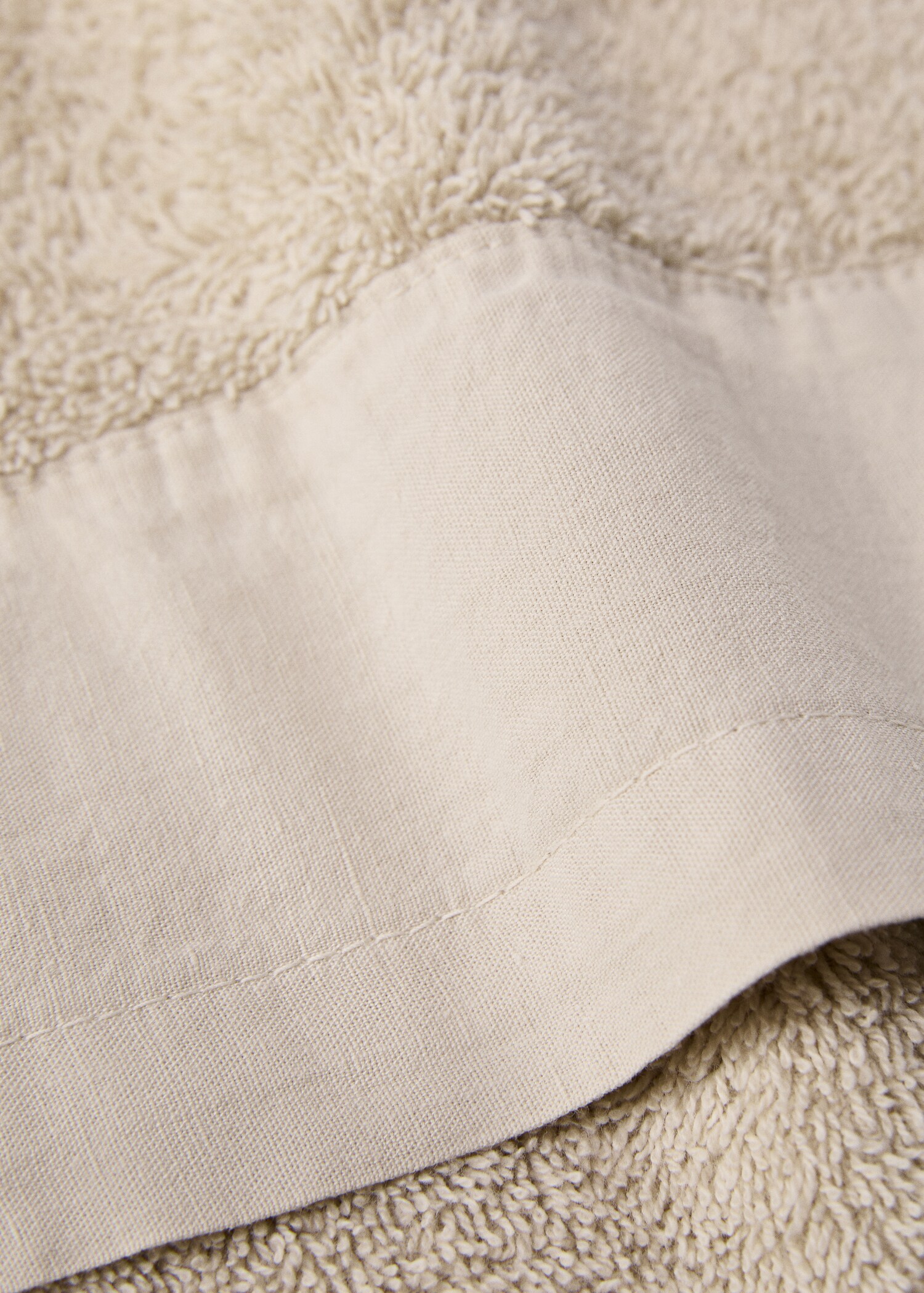 Face towel with linen trim - Details of the article 2
