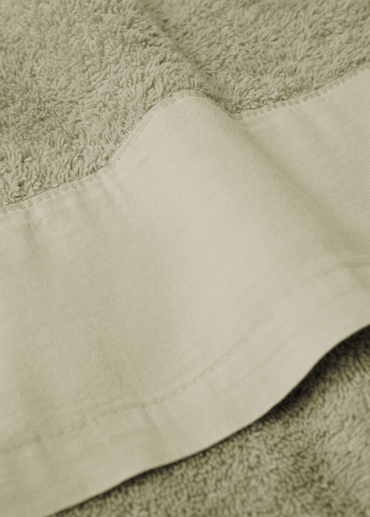 Hand towel with linen trim - Details of the article 2