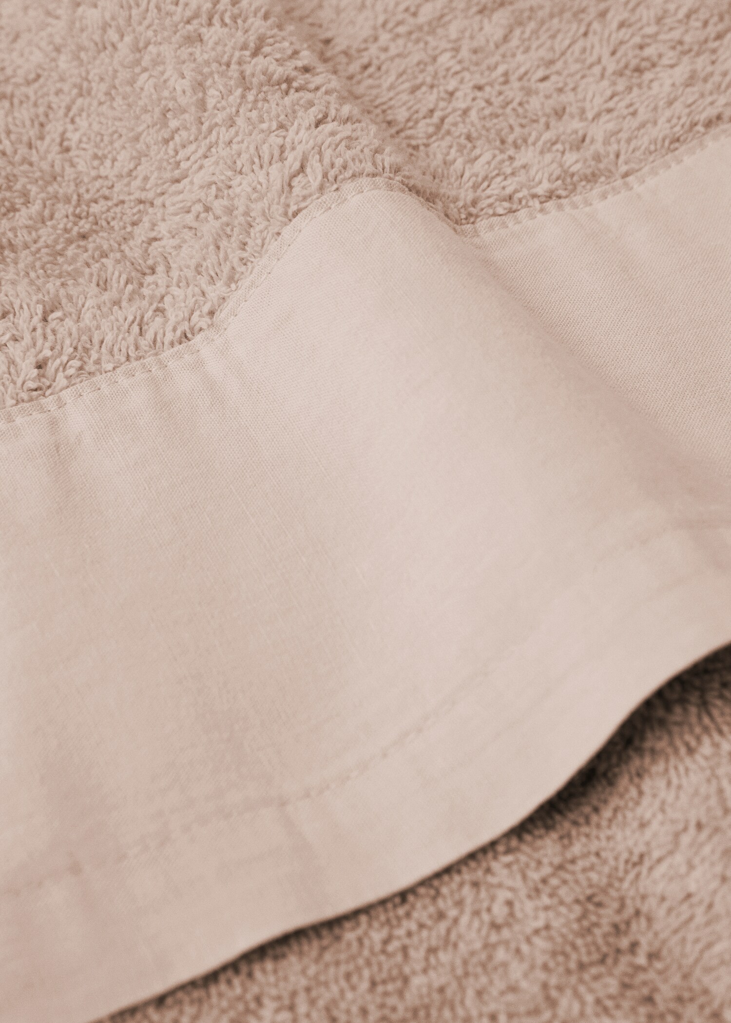 Hand towel with linen trim - Details of the article 2
