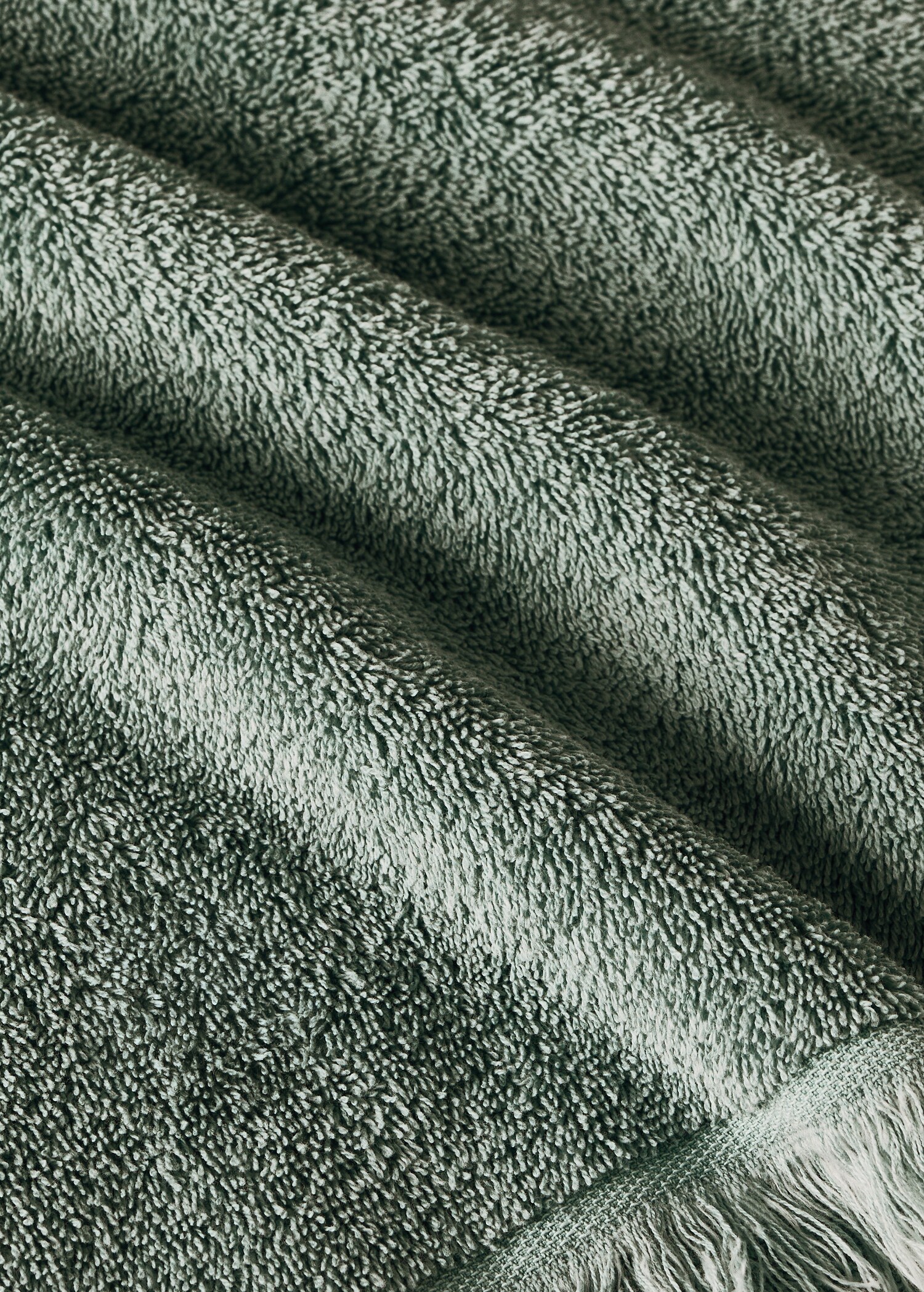 Organic cotton children's washbasin towel with fringes - Details of the article 2