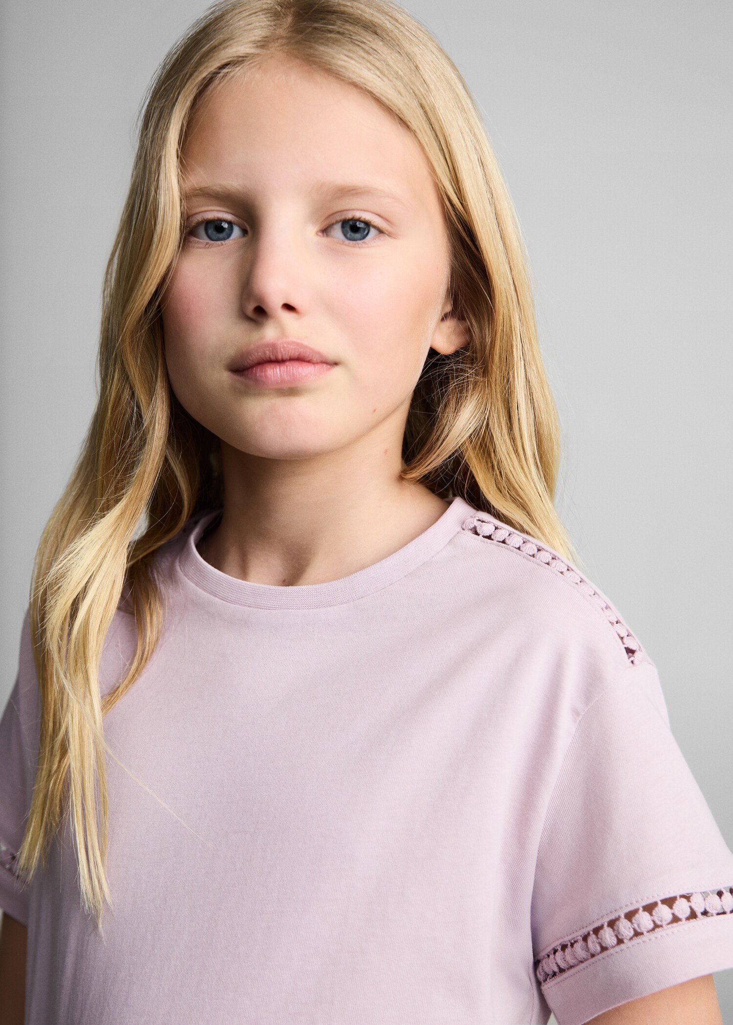 T-Shirt mit Ajour-Details - Detail des Artikels 1