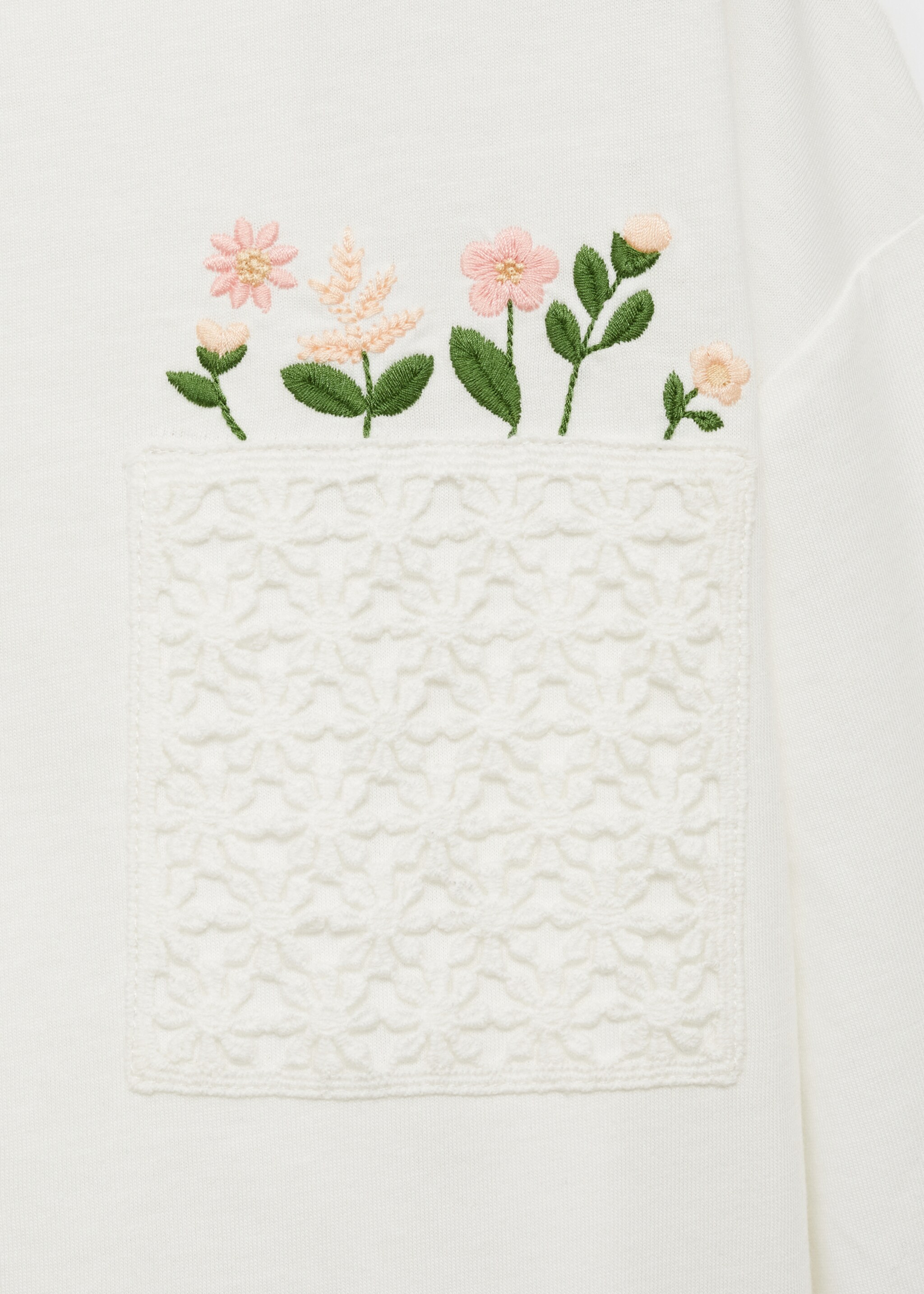 T-Shirt mit Stickereien - Detail des Artikels 0, Cremeweiß. Ref: 87003657-00.